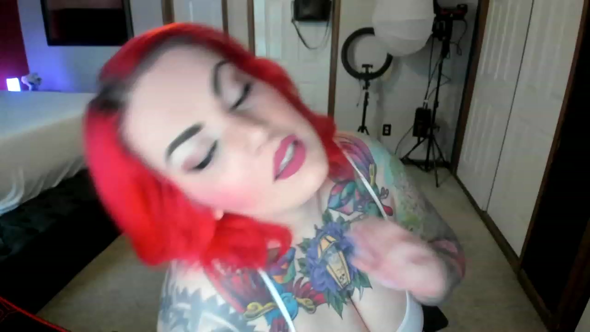 Gallery image thumbnail from Gaberiella's myfreecams stream on, 12/31/2022, 18:27 image 19 of 20