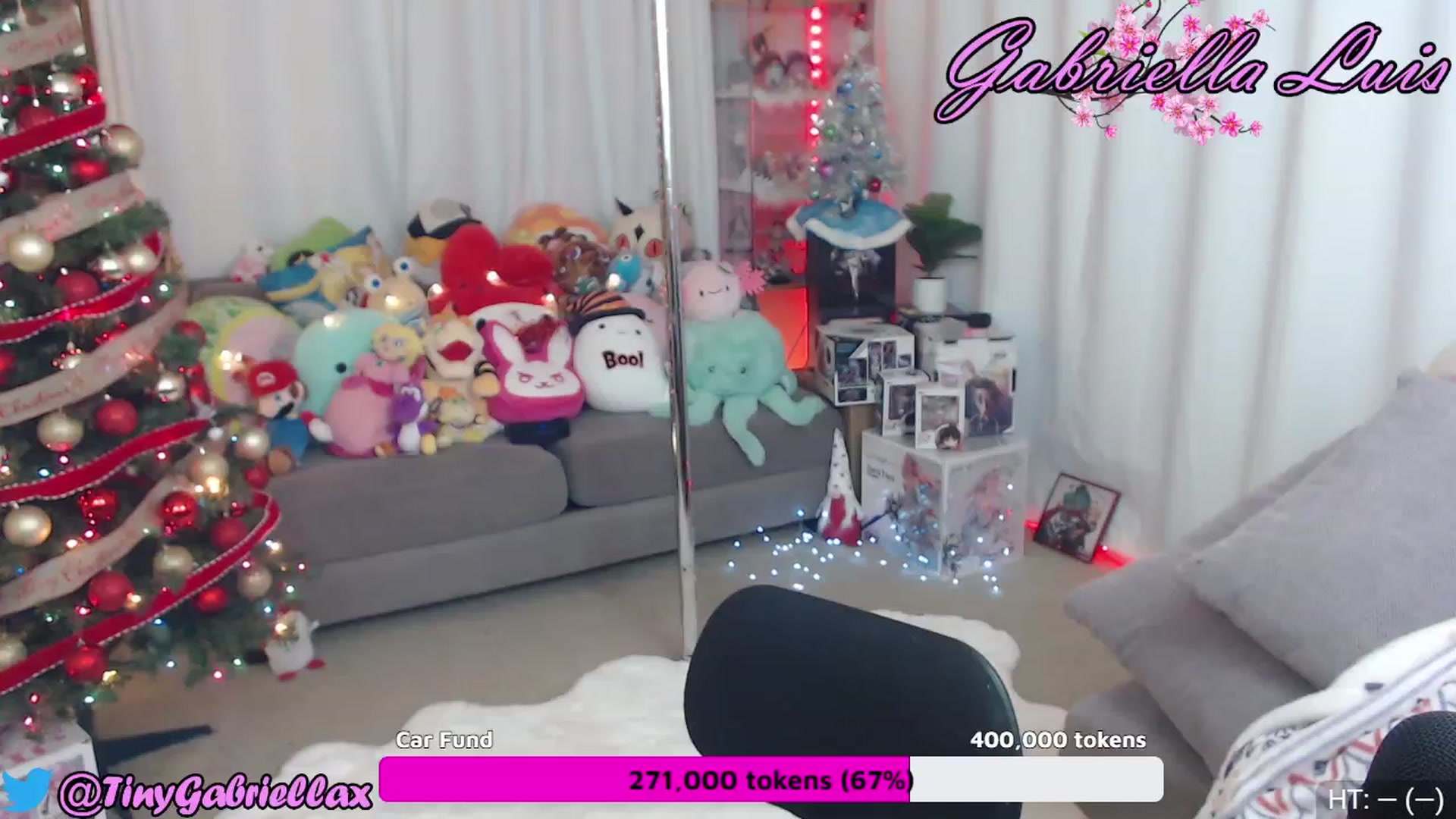 Gallery image thumbnail from GabriellaLuis's myfreecams stream on, 12/17/2022, 05:21 image 3 of 20