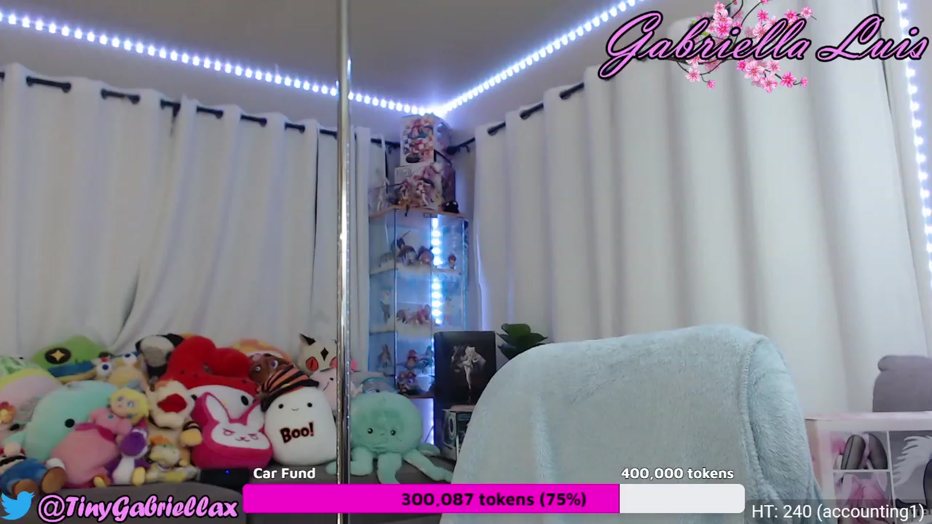 Gallery image thumbnail from GabriellaLuis's myfreecams stream on, 02/01/2023, 06:08 image 13 of 20