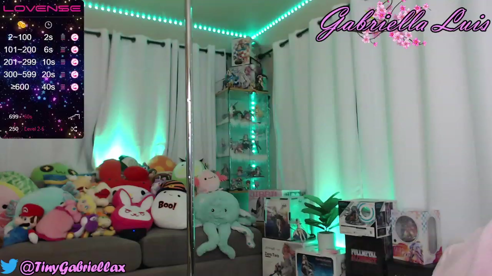 Gallery image thumbnail from GabriellaLuis's myfreecams stream on, 03/18/2023, 04:32 image 6 of 20