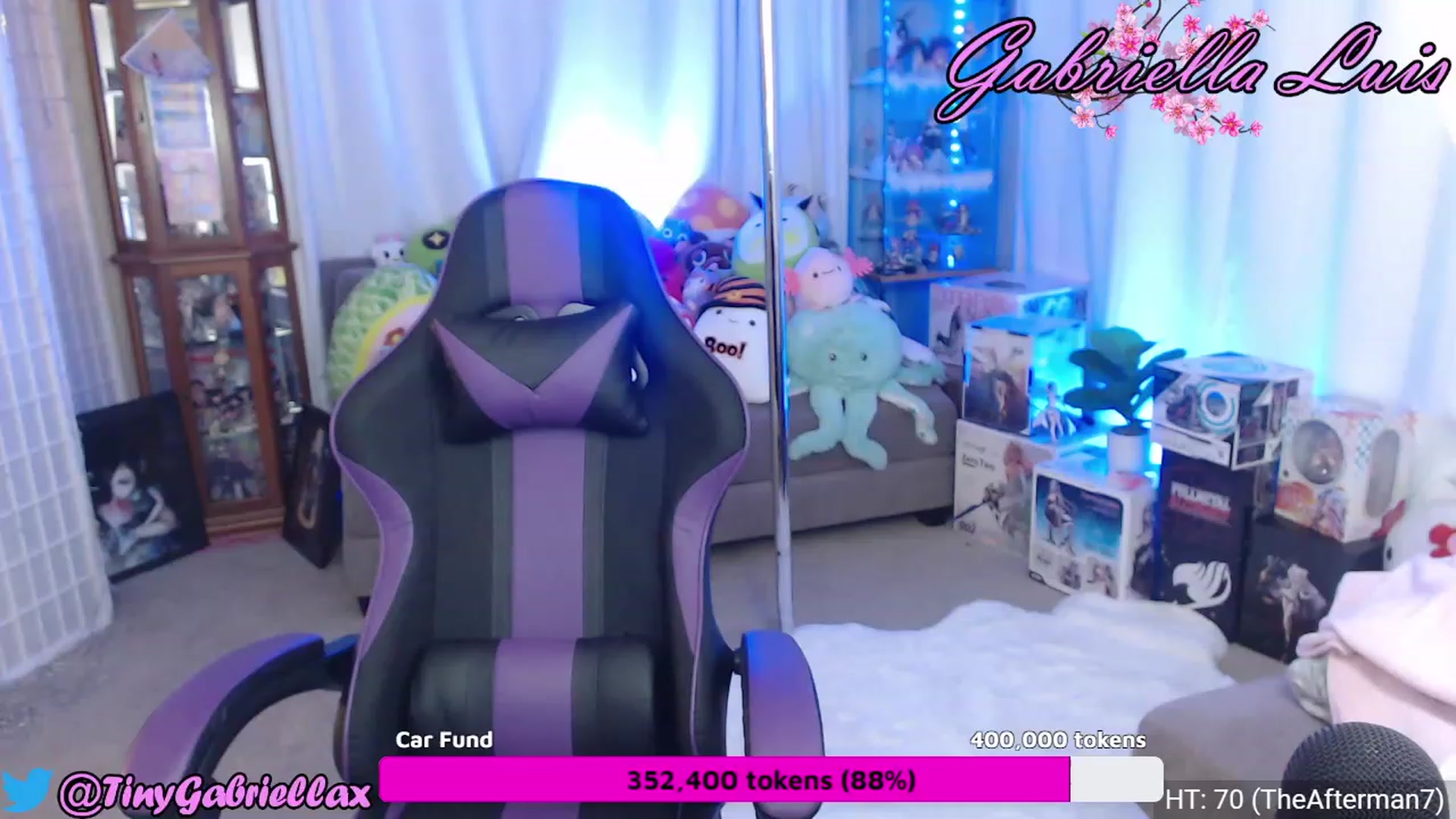 Gallery image thumbnail from GabriellaLuis's myfreecams stream on, 03/19/2023, 03:07 image 13 of 20