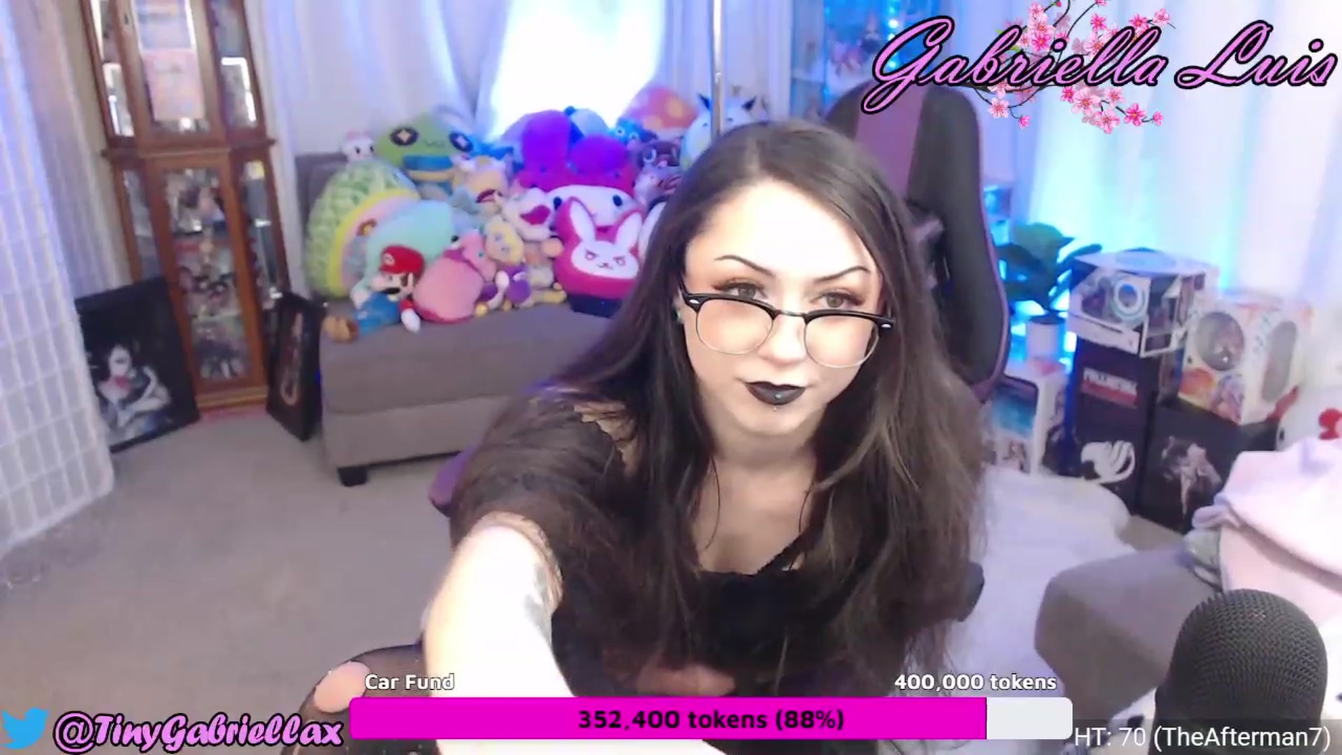 Gallery image thumbnail from GabriellaLuis's myfreecams stream on, 03/19/2023, 03:07 image 14 of 20