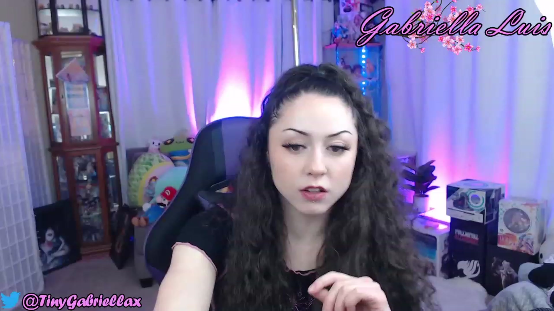 Gallery image thumbnail from GabriellaLuis's myfreecams stream on, 03/31/2023, 01:33 image 11 of 20