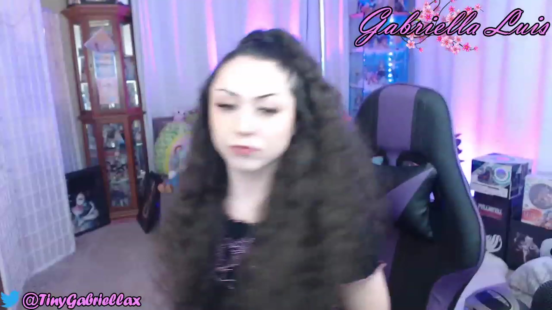 Gallery image thumbnail from GabriellaLuis's myfreecams stream on, 03/31/2023, 01:33 image 12 of 20