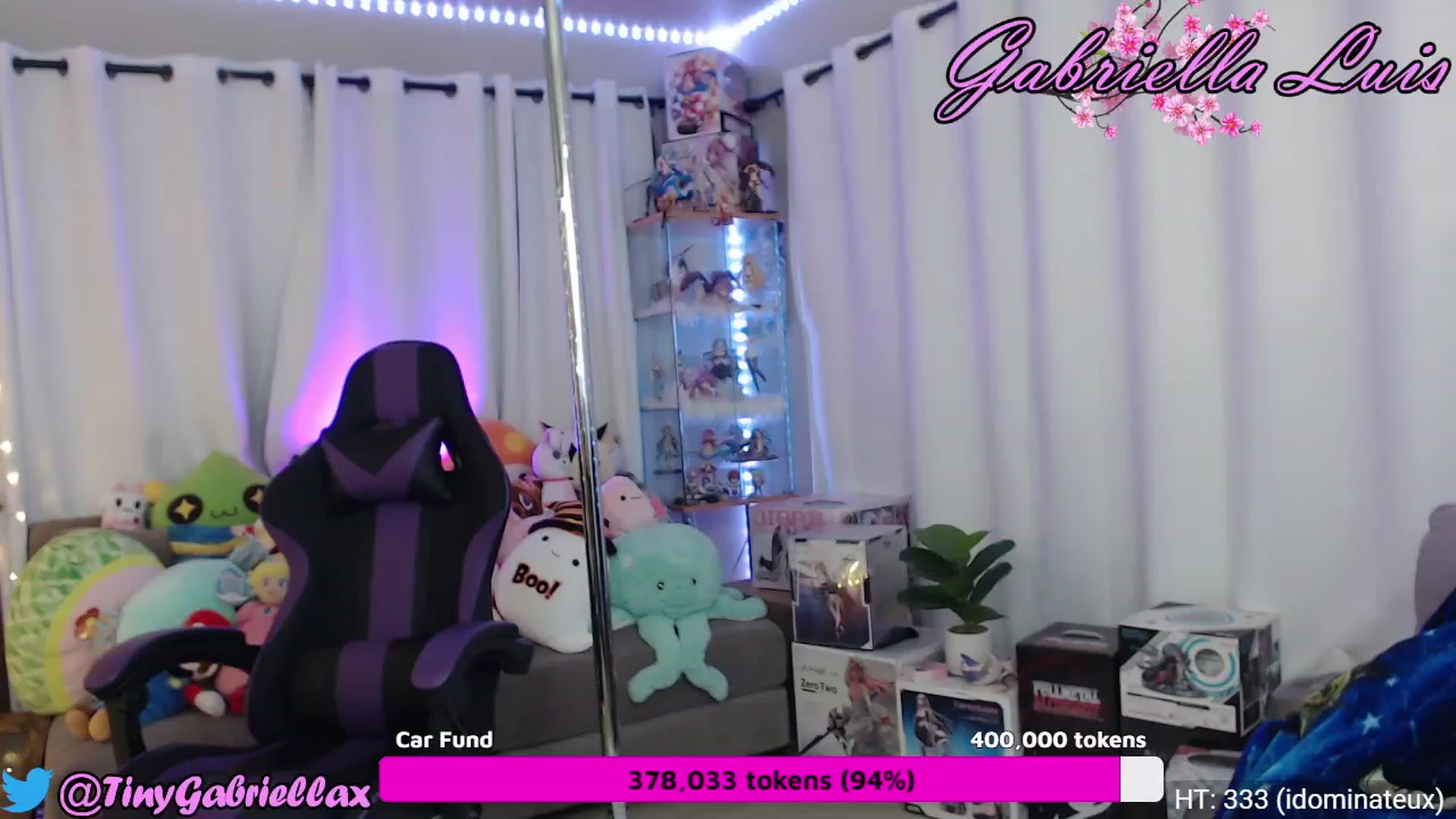 Gallery image thumbnail from GabriellaLuis's myfreecams stream on, 04/17/2023, 05:38 image 5 of 20