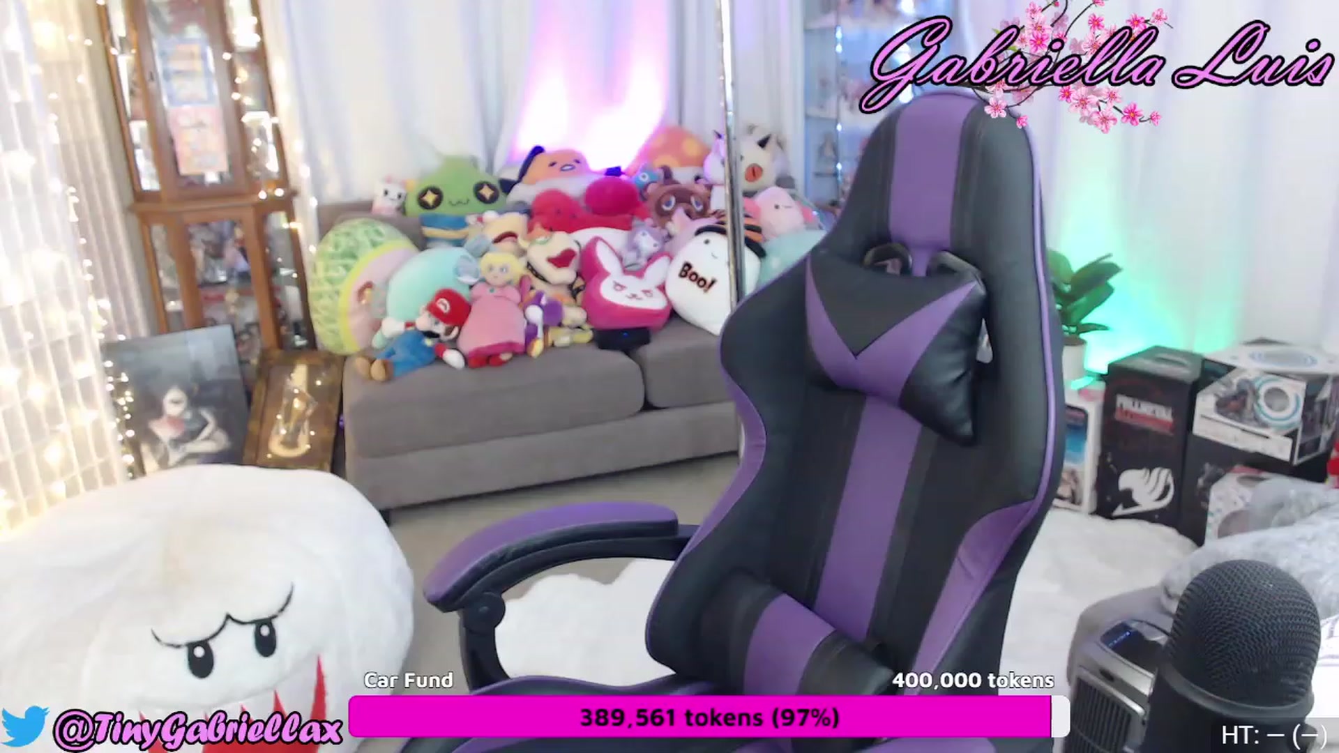 Gallery image thumbnail from GabriellaLuis's myfreecams stream on, 04/21/2023, 03:24 image 3 of 20