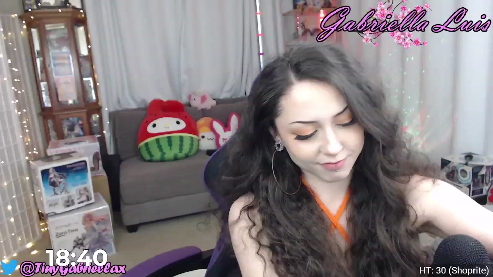 Gallery image thumbnail from GabriellaLuis's myfreecams stream on, 05/03/2023, 04:00 image 16 of 20