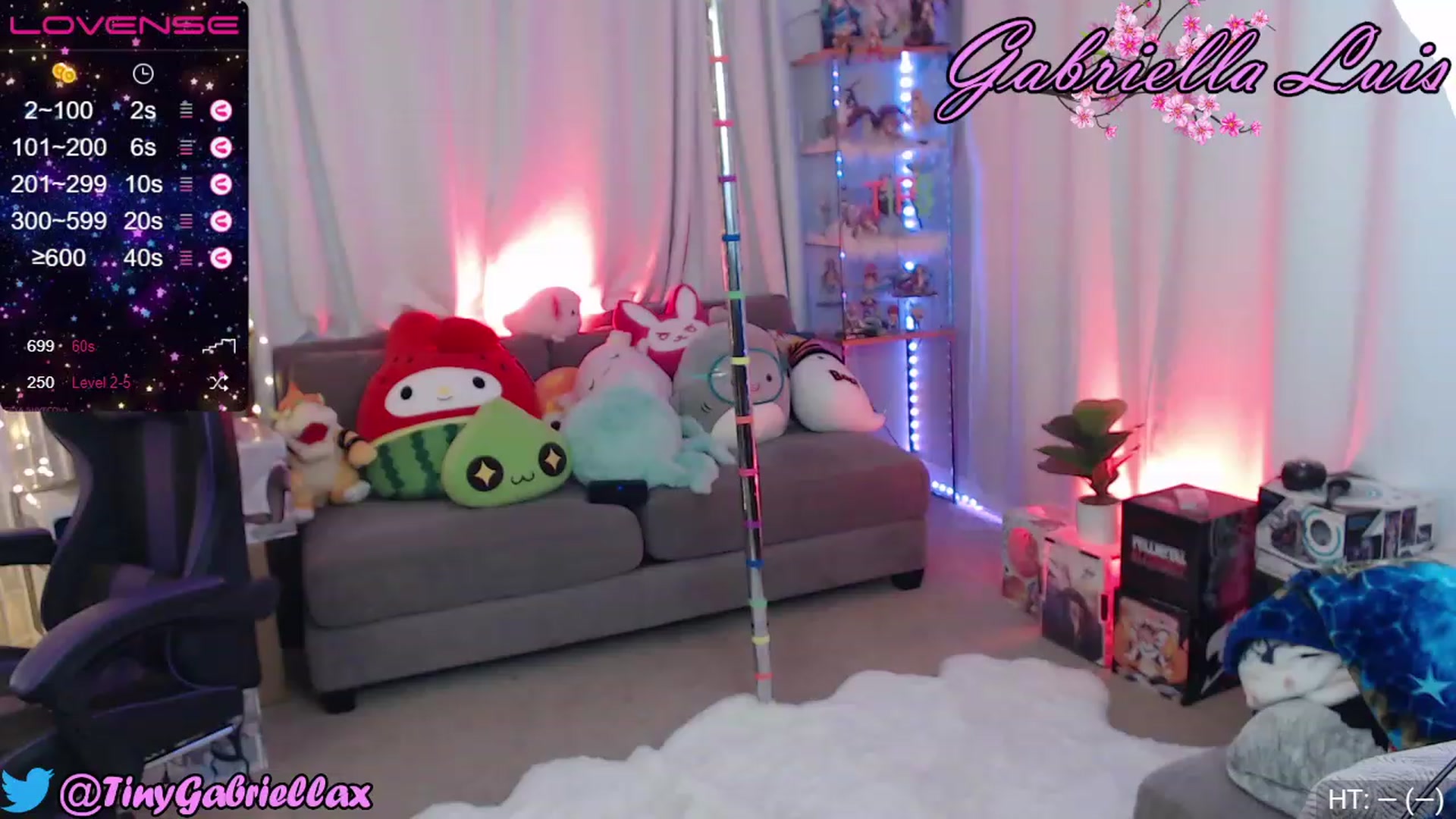 Gallery image thumbnail from GabriellaLuis's myfreecams stream on, 05/06/2023, 24:32 image 6 of 20