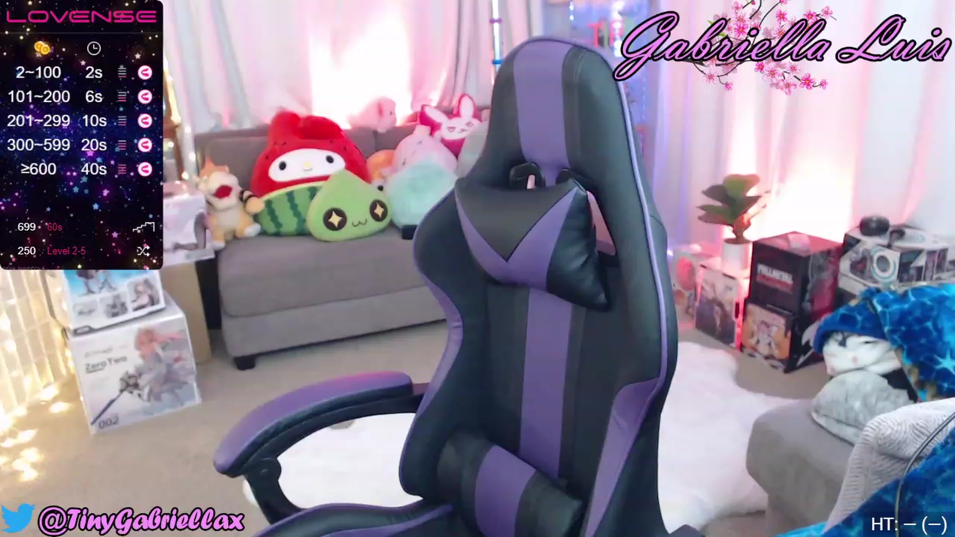 Gallery image thumbnail from GabriellaLuis's myfreecams stream on, 05/06/2023, 24:32 image 8 of 20
