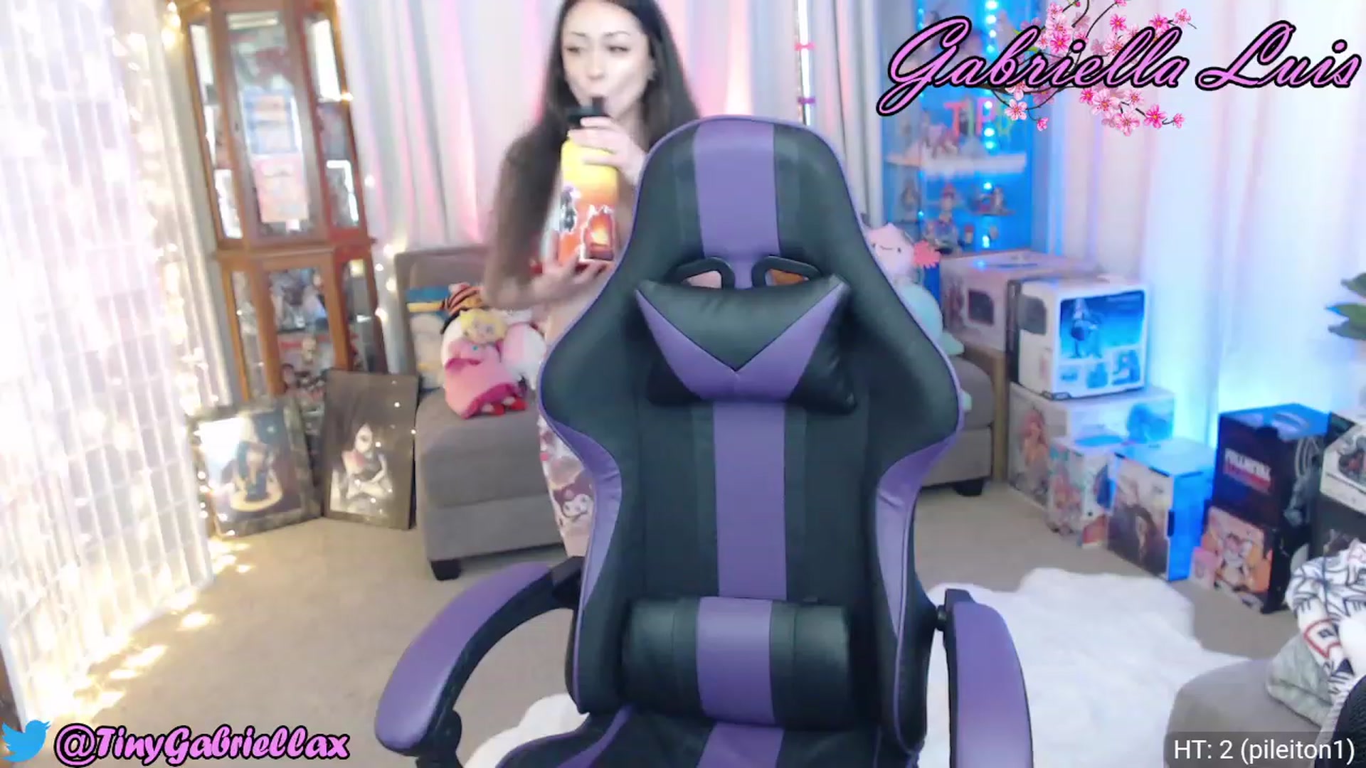 Gallery image thumbnail from GabriellaLuis's myfreecams stream on, 05/11/2023, 03:36 image 16 of 20