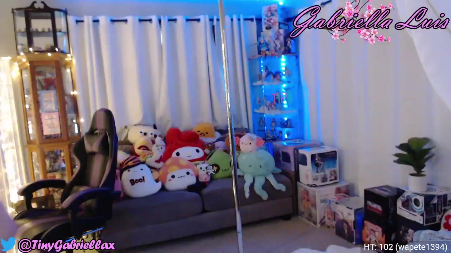 Gallery image thumbnail from GabriellaLuis's myfreecams stream on, 05/14/2023, 01:45 image 18 of 20
