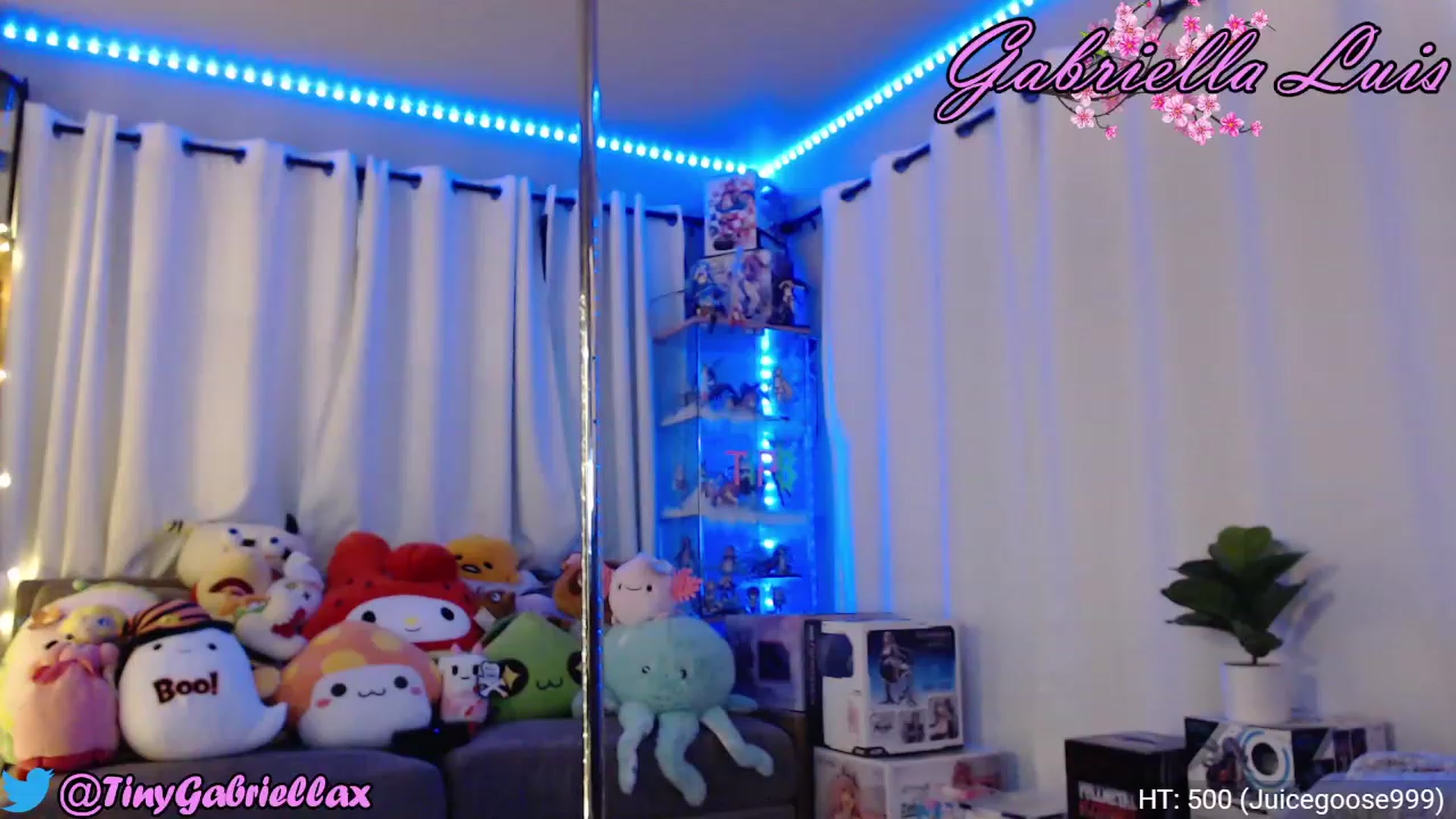 Gallery image thumbnail from GabriellaLuis's myfreecams stream on, 05/14/2023, 06:11 image 5 of 20