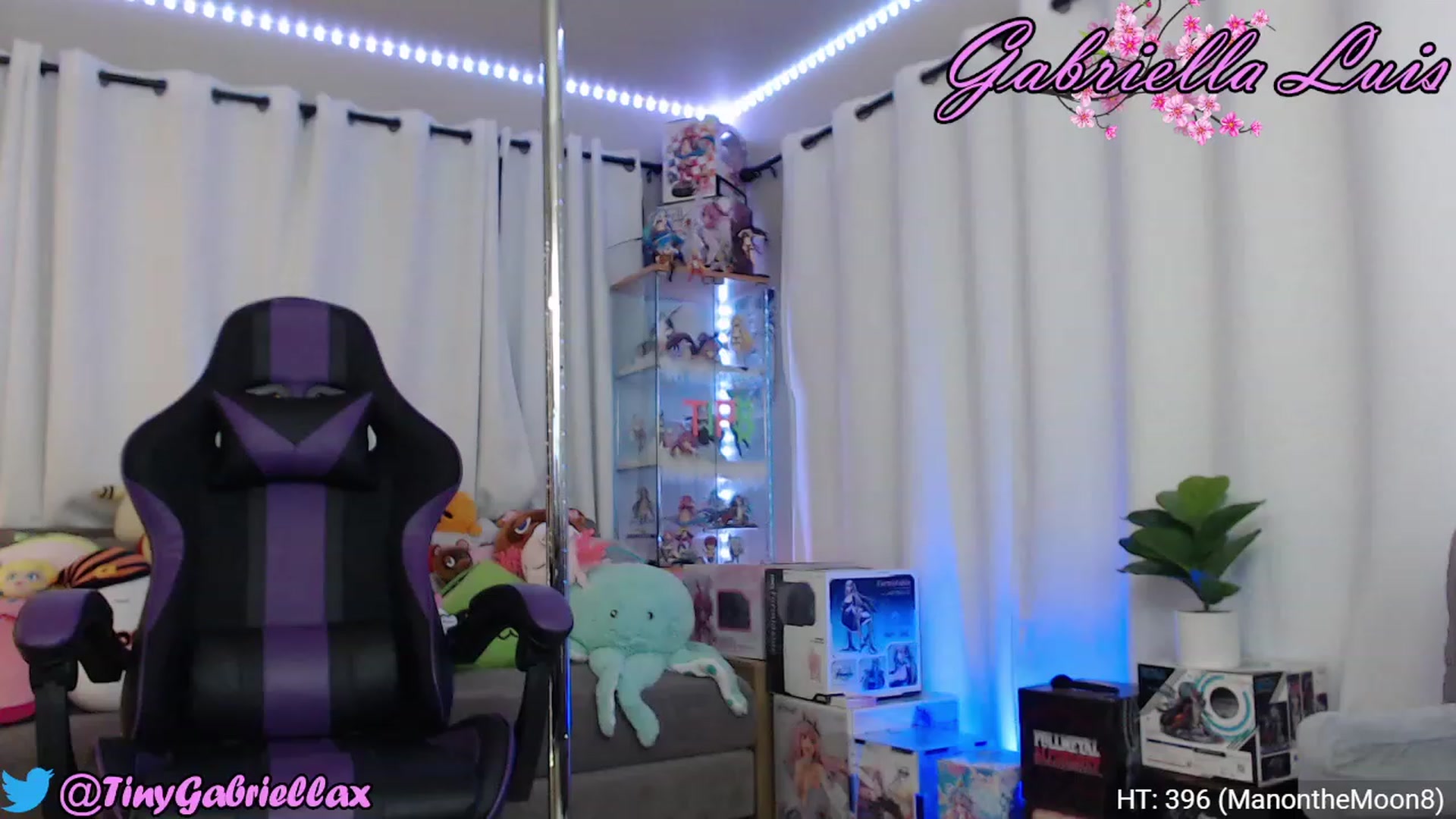 Gallery image thumbnail from GabriellaLuis's myfreecams stream on, 05/28/2023, 04:04 image 2 of 20