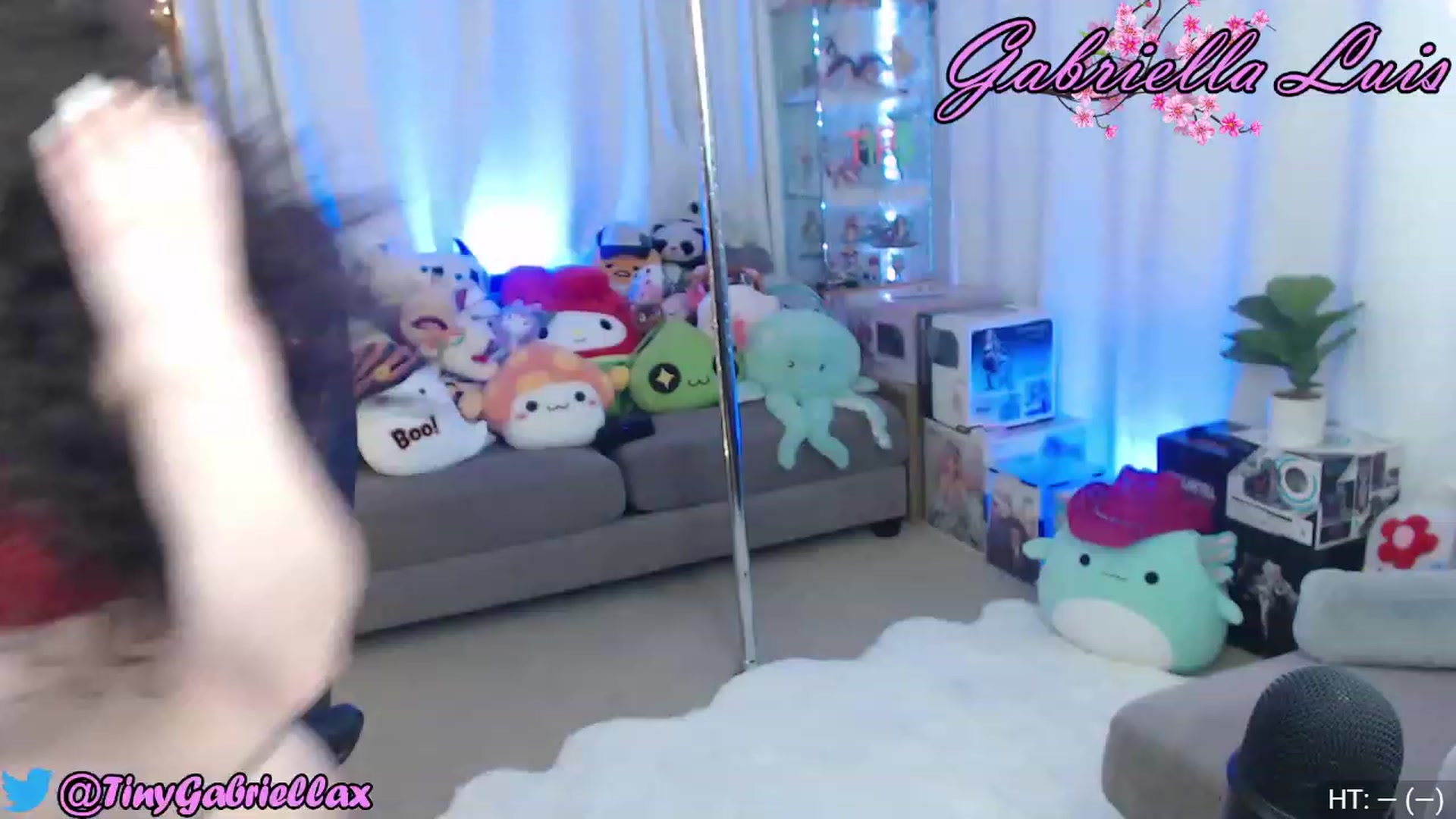 Gallery image thumbnail from GabriellaLuis's myfreecams stream on, 06/05/2023, 04:08 image 1 of 20