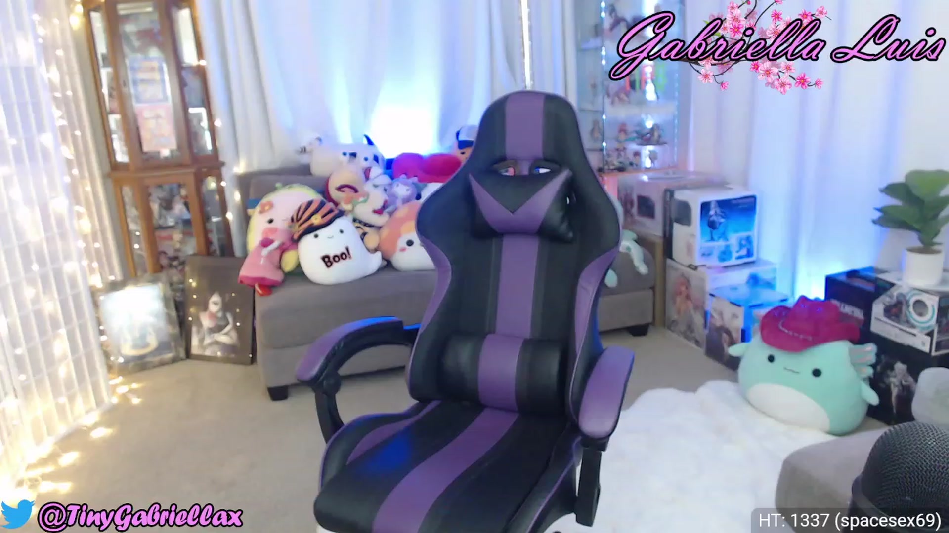 Gallery image thumbnail from GabriellaLuis's myfreecams stream on, 06/05/2023, 04:08 image 12 of 20