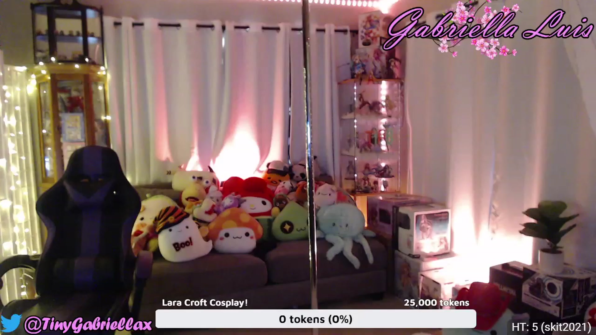 Gallery image thumbnail from GabriellaLuis's myfreecams stream on, 06/08/2023, 04:39 image 9 of 20