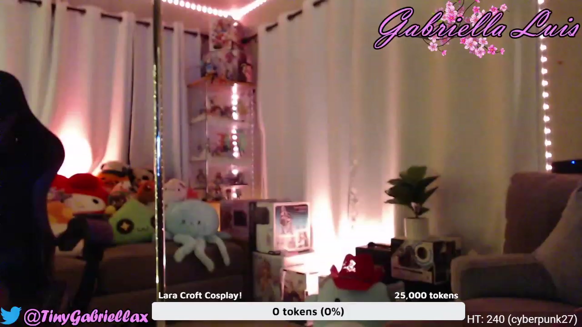 Gallery image thumbnail from GabriellaLuis's myfreecams stream on, 06/08/2023, 04:39 image 15 of 20