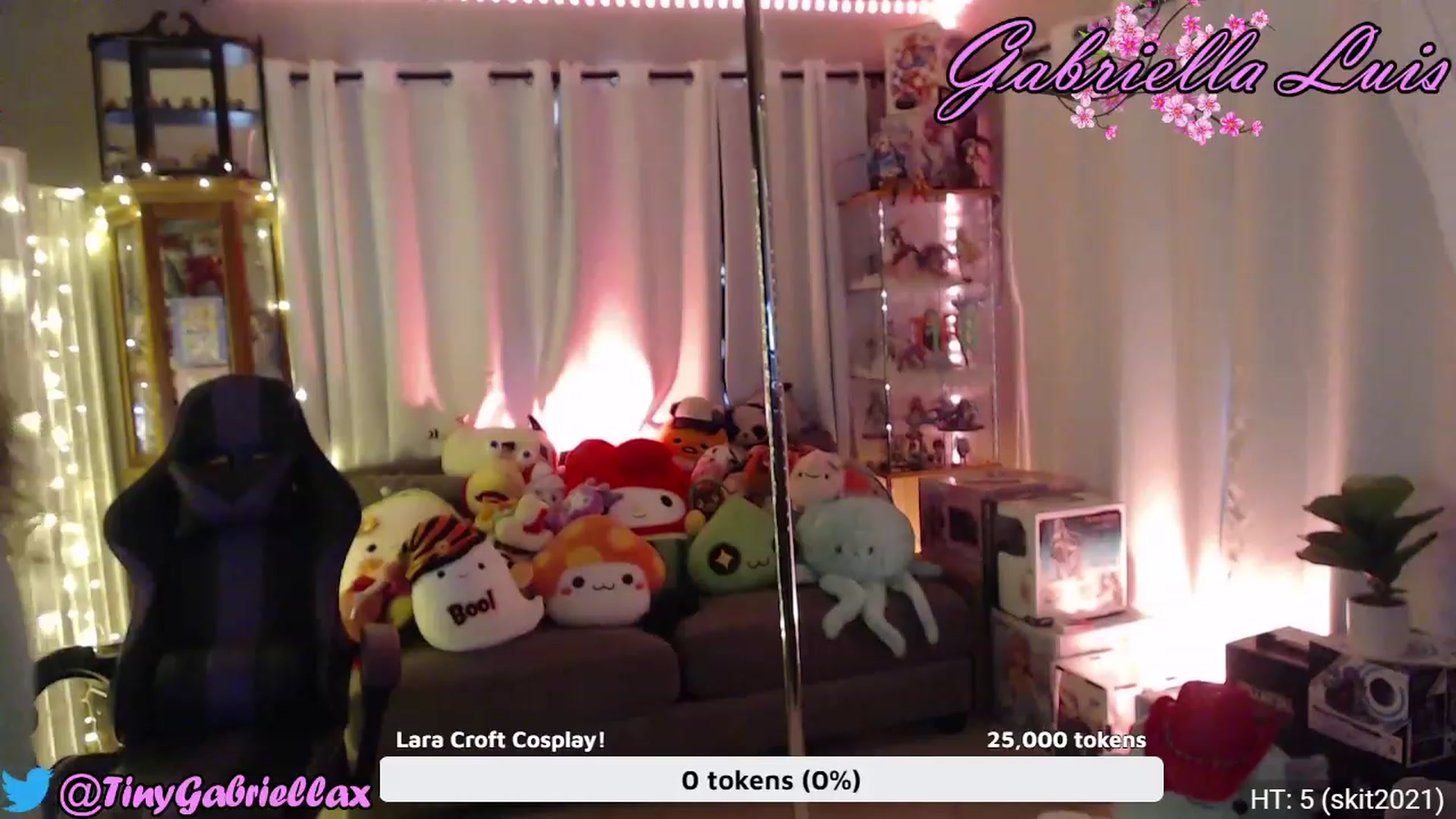 Gallery image thumbnail from GabriellaLuis's myfreecams stream on, 06/08/2023, 04:39 image 8 of 20