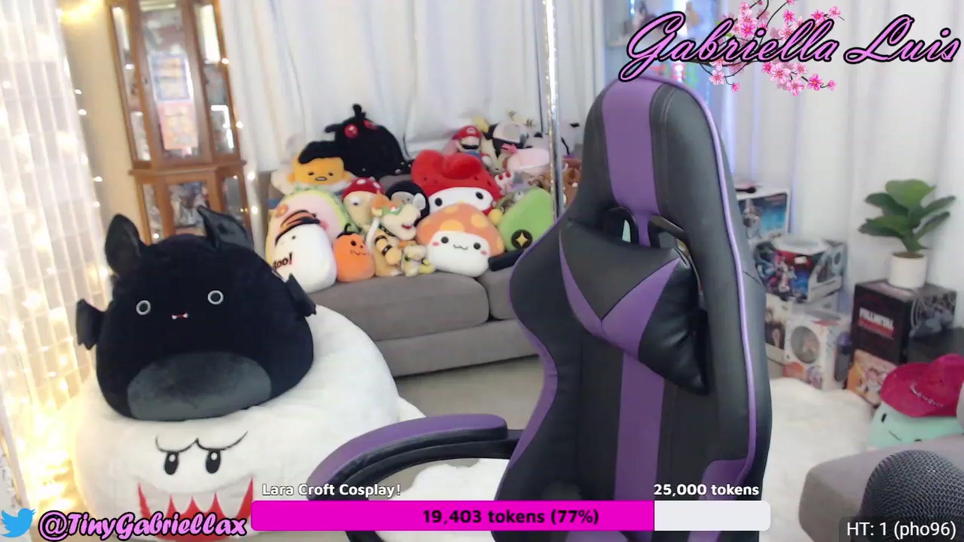 Gallery image thumbnail from GabriellaLuis's myfreecams stream on, 07/08/2023, 24:50 image 17 of 20