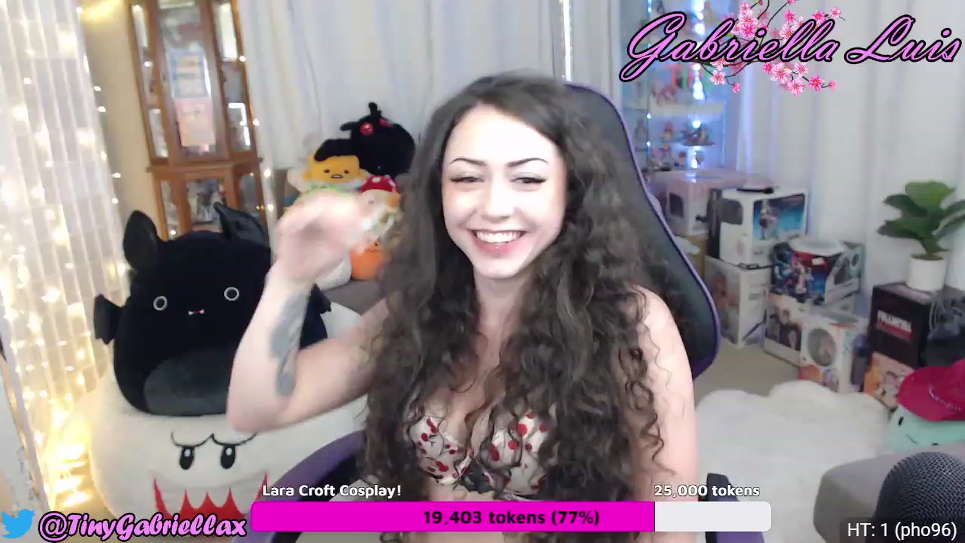 Gallery image thumbnail from GabriellaLuis's myfreecams stream on, 07/08/2023, 24:50 image 15 of 20