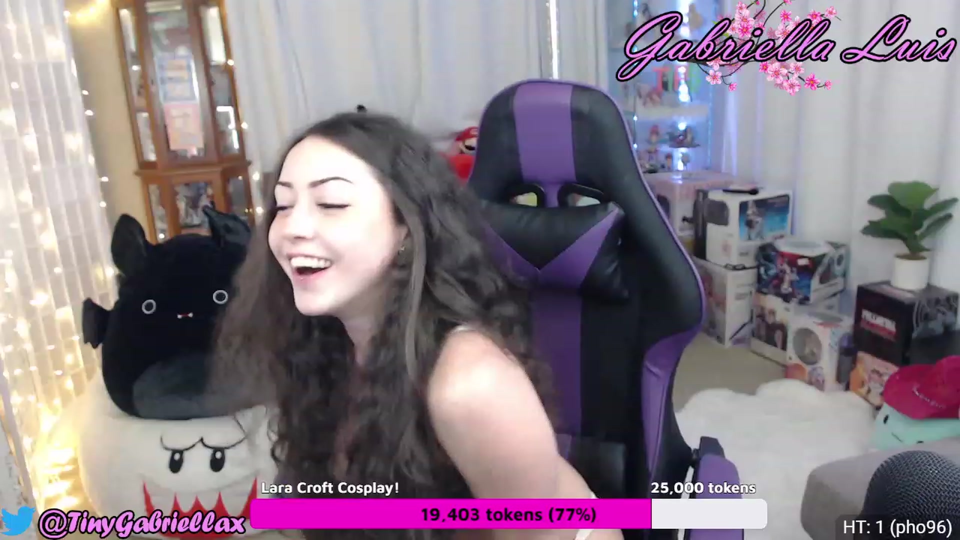 Gallery image thumbnail from GabriellaLuis's myfreecams stream on, 07/08/2023, 24:50 image 14 of 20