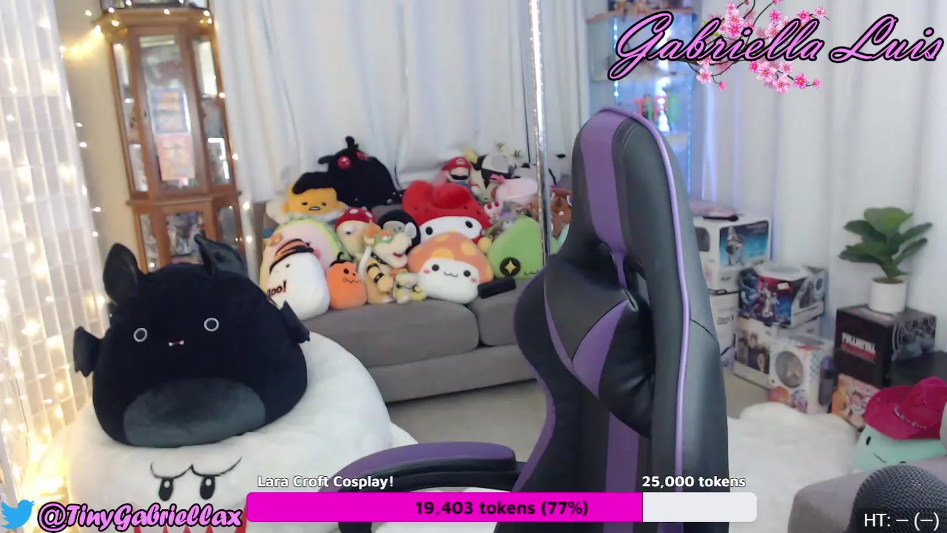 Gallery image thumbnail from GabriellaLuis's myfreecams stream on, 07/08/2023, 01:33 image 3 of 20