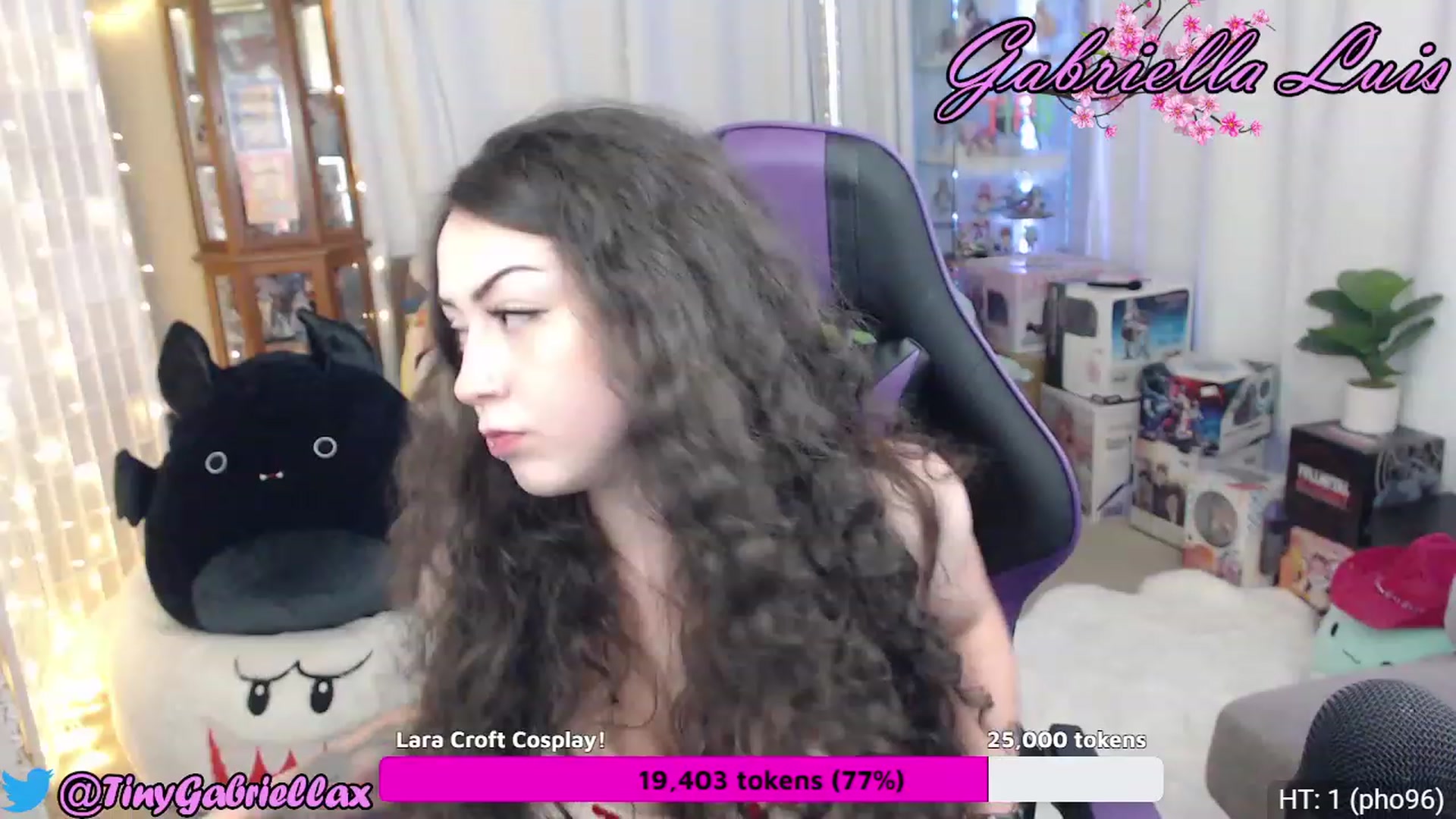 Gallery image thumbnail from GabriellaLuis's myfreecams stream on, 07/08/2023, 01:33 image 10 of 20