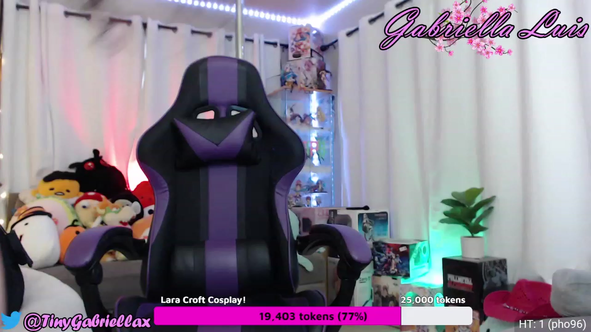 Gallery image thumbnail from GabriellaLuis's myfreecams stream on, 07/08/2023, 02:39 image 1 of 20