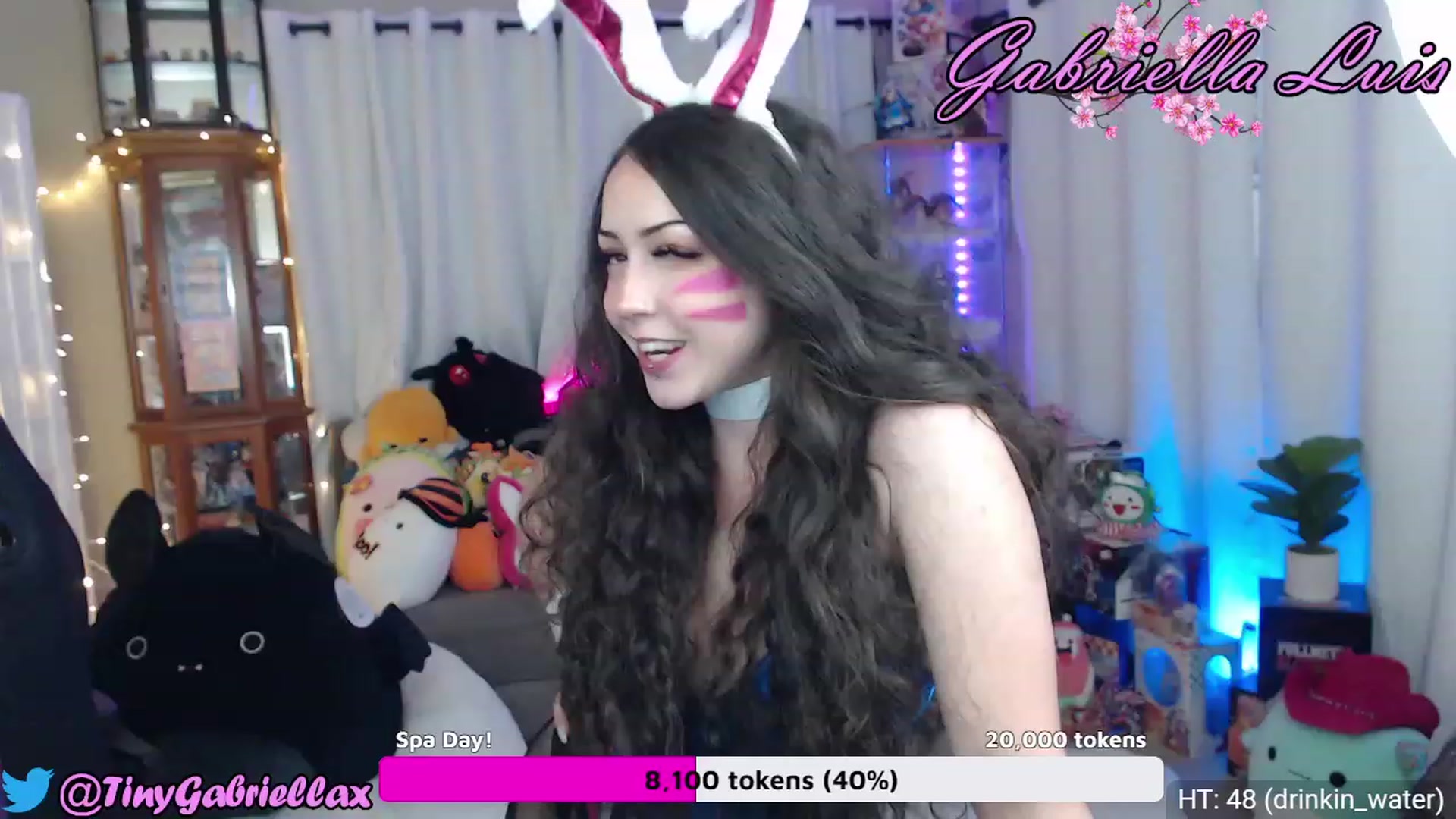 Gallery image thumbnail from GabriellaLuis's myfreecams stream on, 08/07/2023, 03:49 image 6 of 20