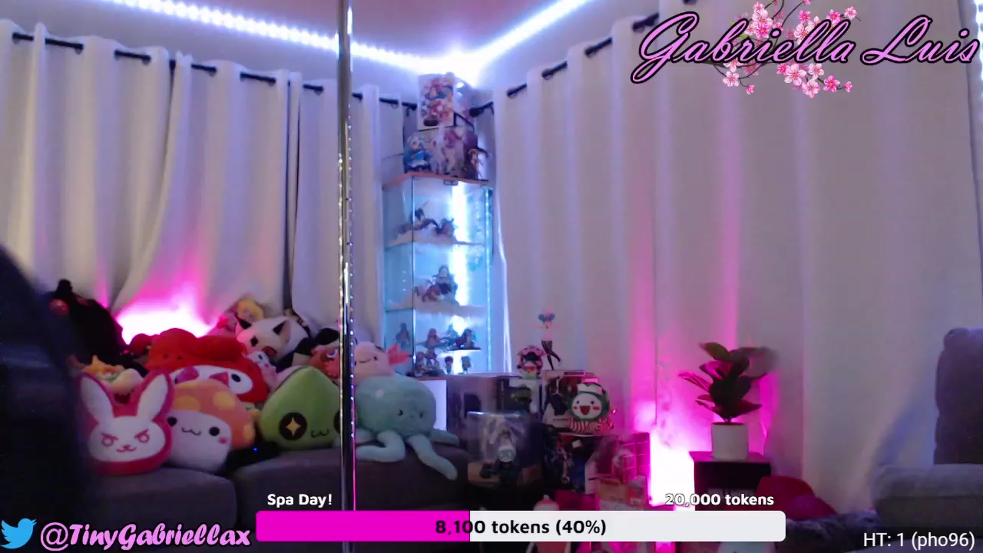 Gallery image thumbnail from GabriellaLuis's myfreecams stream on, 08/12/2023, 03:49 image 16 of 20
