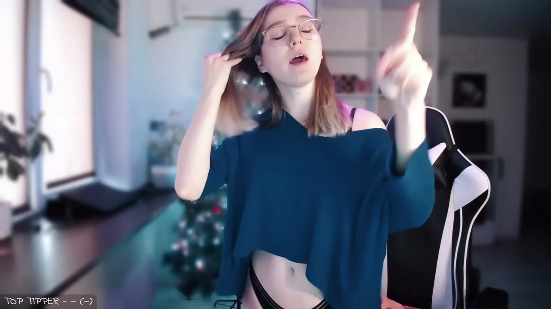 Gallery image thumbnail from GachaAlex's myfreecams stream on, 12/05/2022, 05:43 image 3 of 20