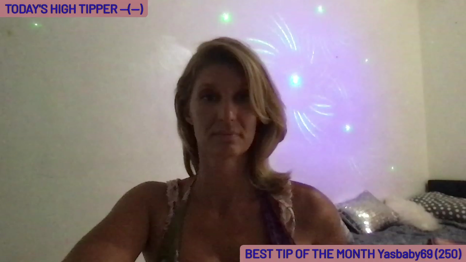 Gallery image thumbnail from GaiaBlueFire's myfreecams stream on, 06/04/2023, 15:56 image 20 of 20