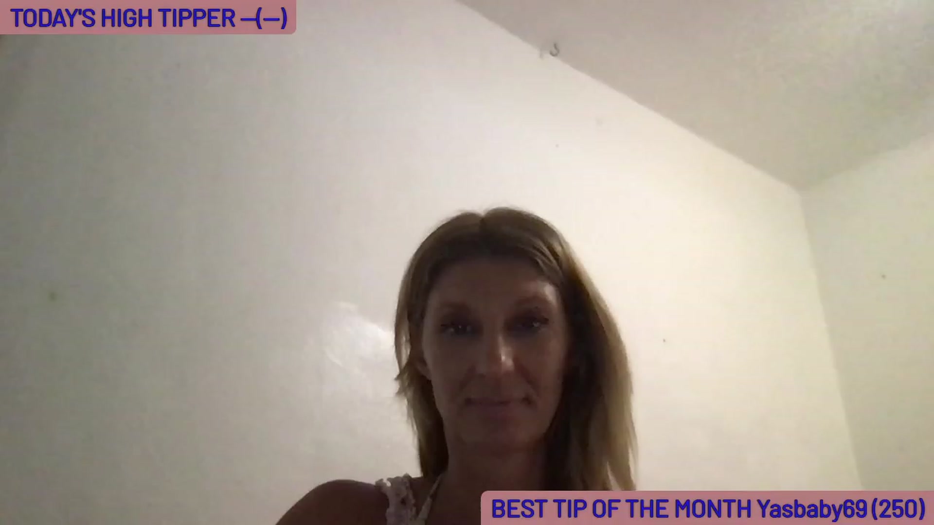 Gallery image thumbnail from GaiaBlueFire's myfreecams stream on, 06/04/2023, 15:56 image 1 of 20