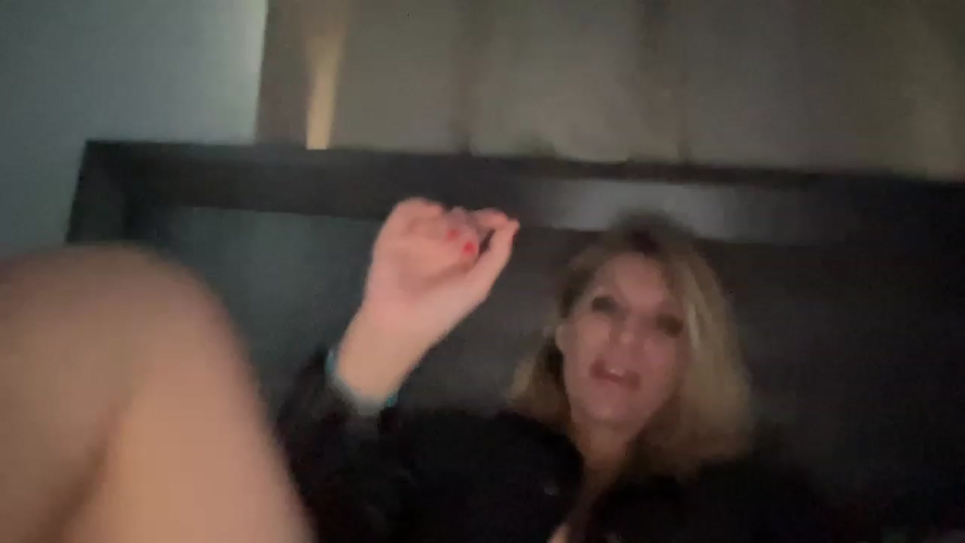 Gallery image thumbnail from GaiaBlueWater's myfreecams stream on, 12/26/2022, 17:38 image 3 of 20