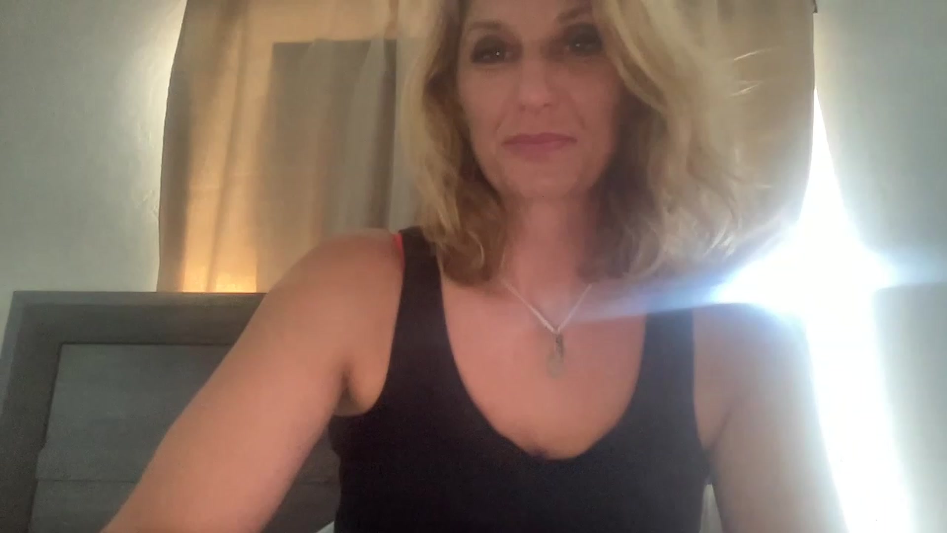 Gallery image thumbnail from GaiaBlueWater's myfreecams stream on, 12/29/2022, 17:58 image 2 of 20