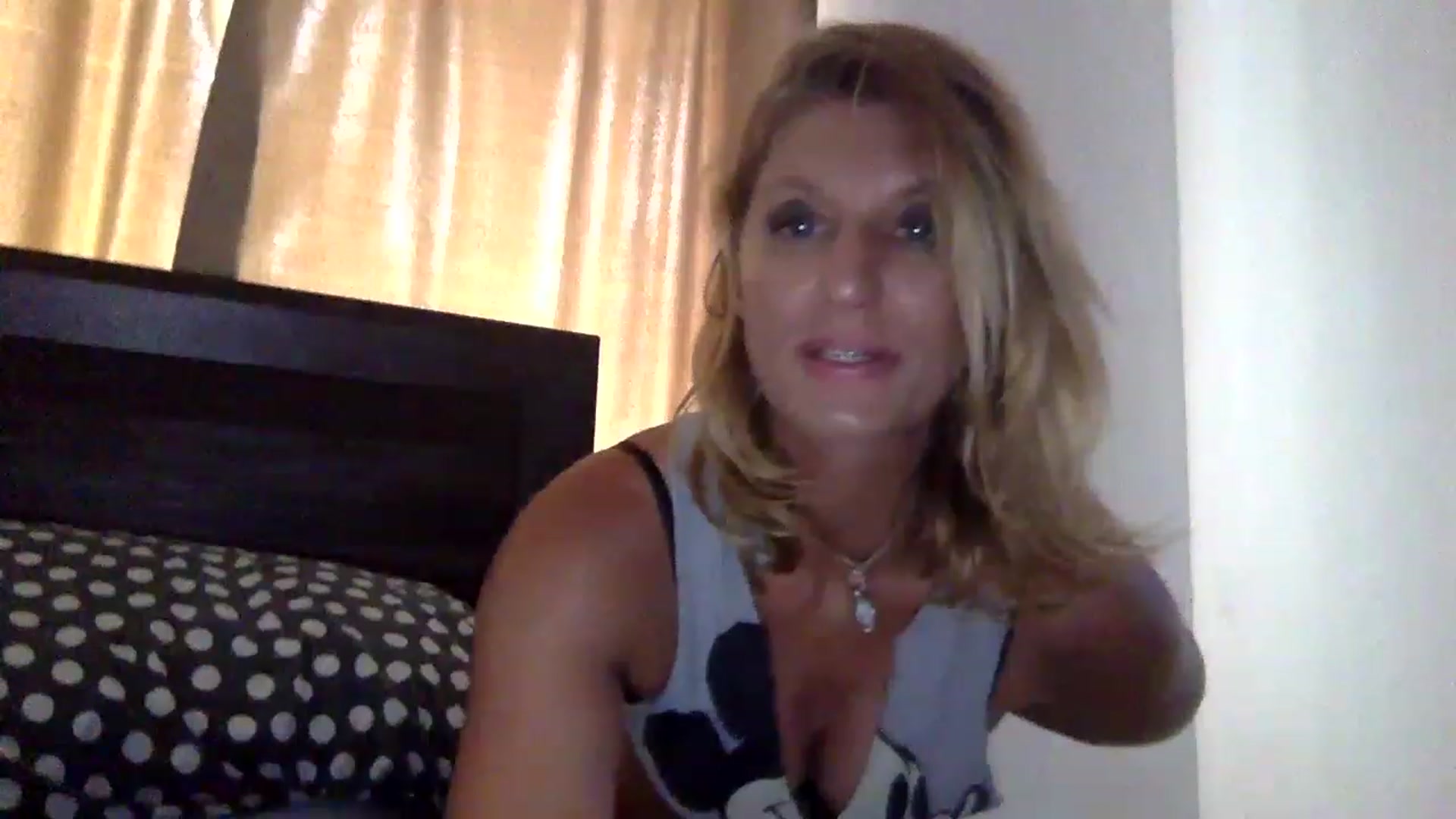 Gallery image thumbnail from GaiaBlueWater's myfreecams stream on, 01/20/2023, 17:22 image 9 of 20