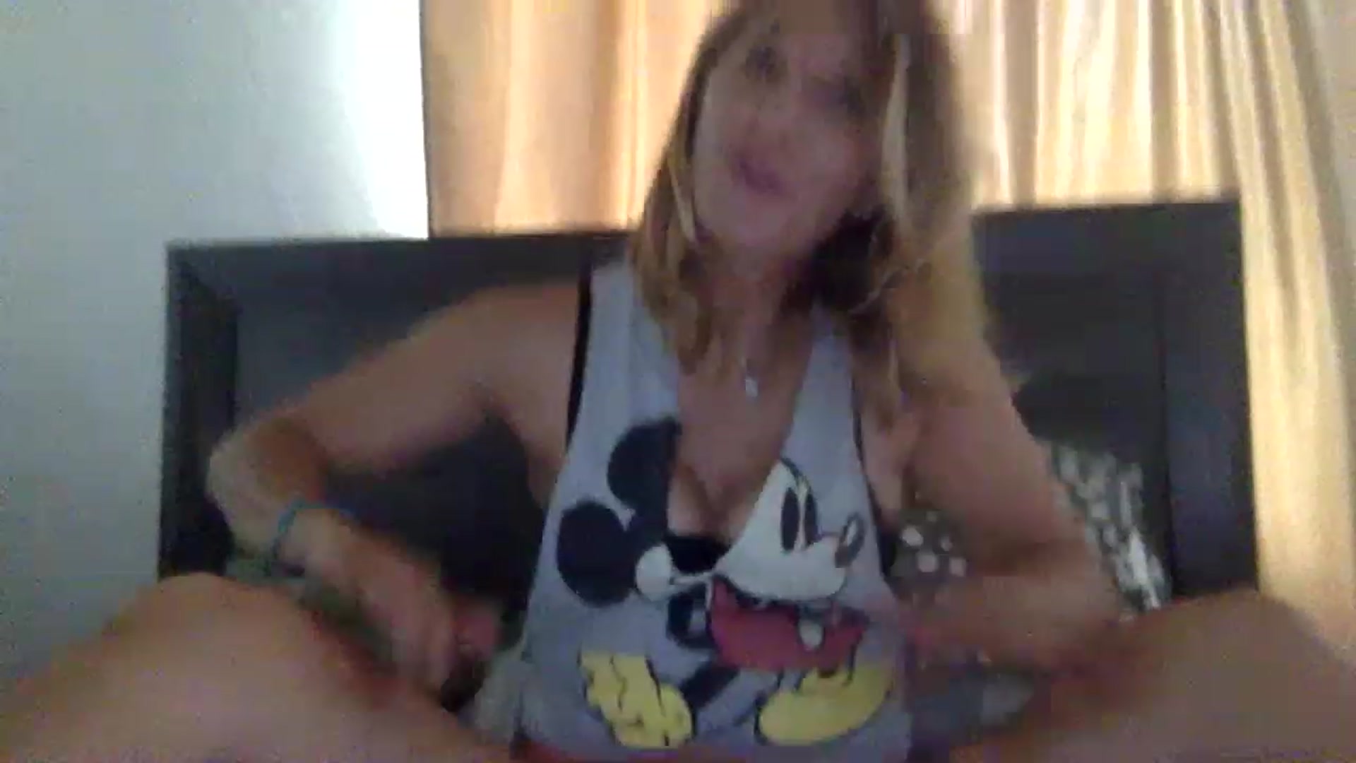 Gallery image thumbnail from GaiaBlueWater's myfreecams stream on, 01/20/2023, 17:22 image 2 of 20