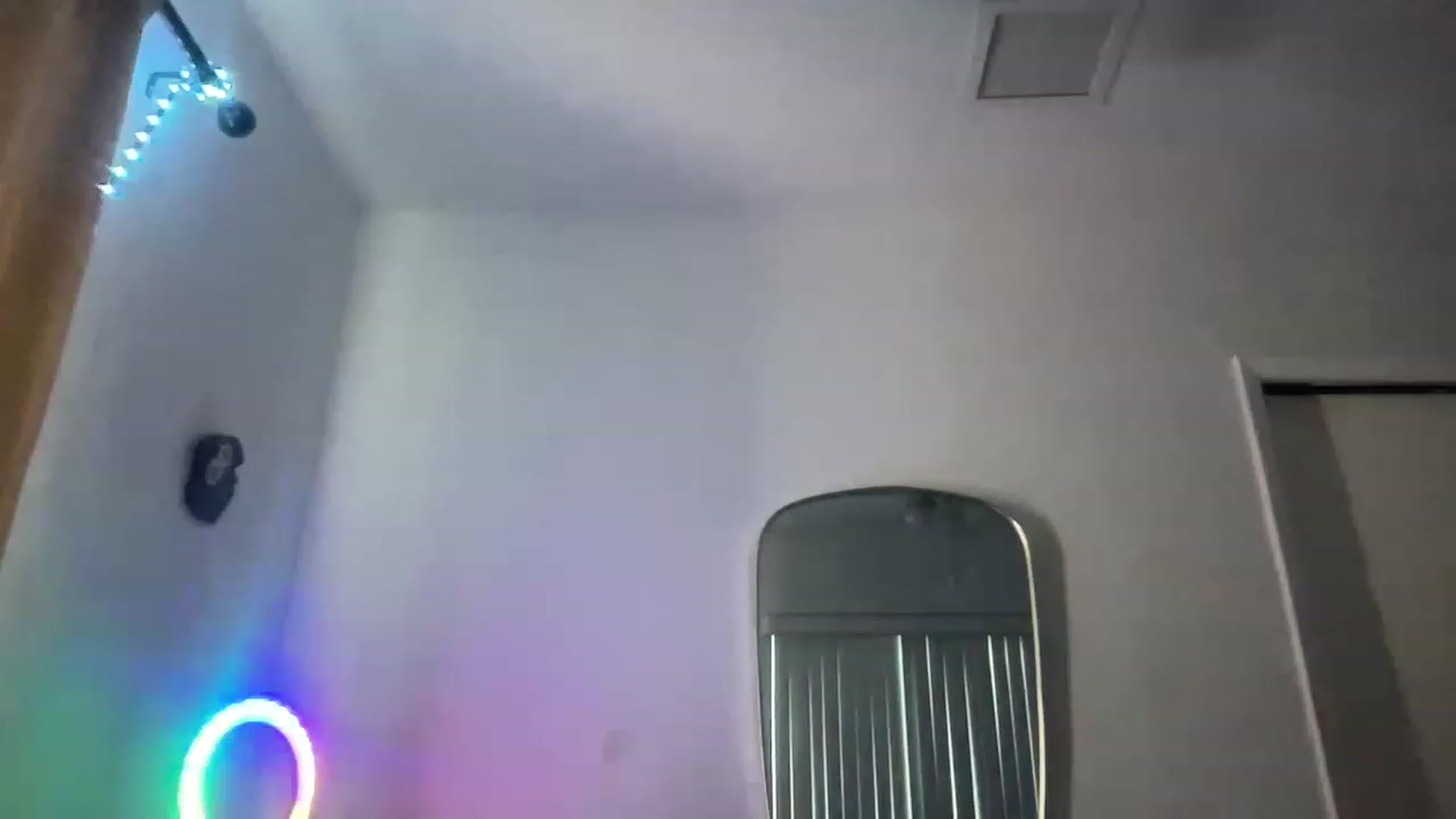 Gallery image thumbnail from GaiaBlueWater's myfreecams stream on, 02/04/2023, 16:46 image 11 of 20