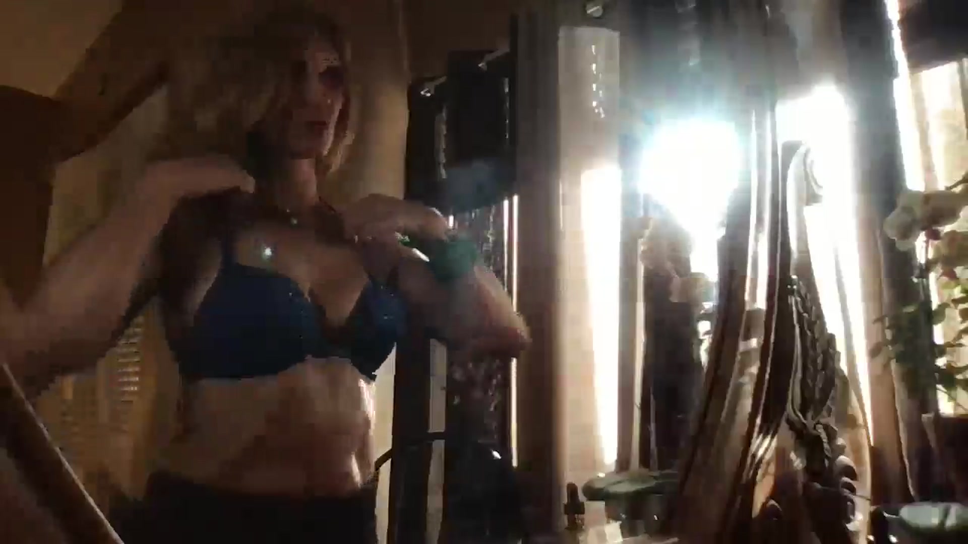 Gallery image thumbnail from GaiaWaterFire's myfreecams stream on, 04/16/2025, 22:30 image 14 of 20