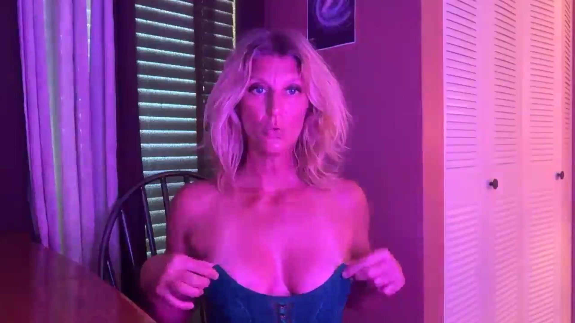 Gallery image thumbnail from GaiaWaterFire's myfreecams stream on, 02/22/2026, 16:13 image 5 of 20