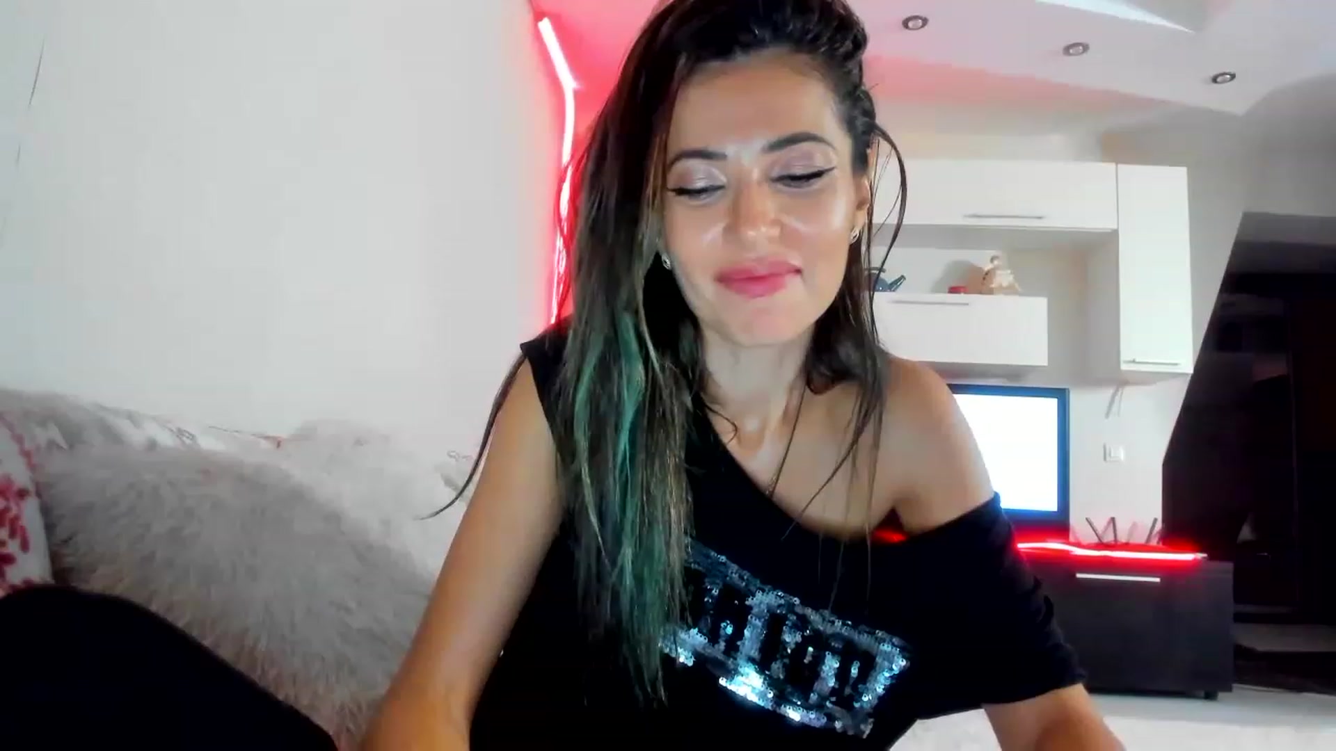 Gallery image thumbnail from GalacticTina's myfreecams stream on, 12/07/2022, 06:17 image 11 of 20