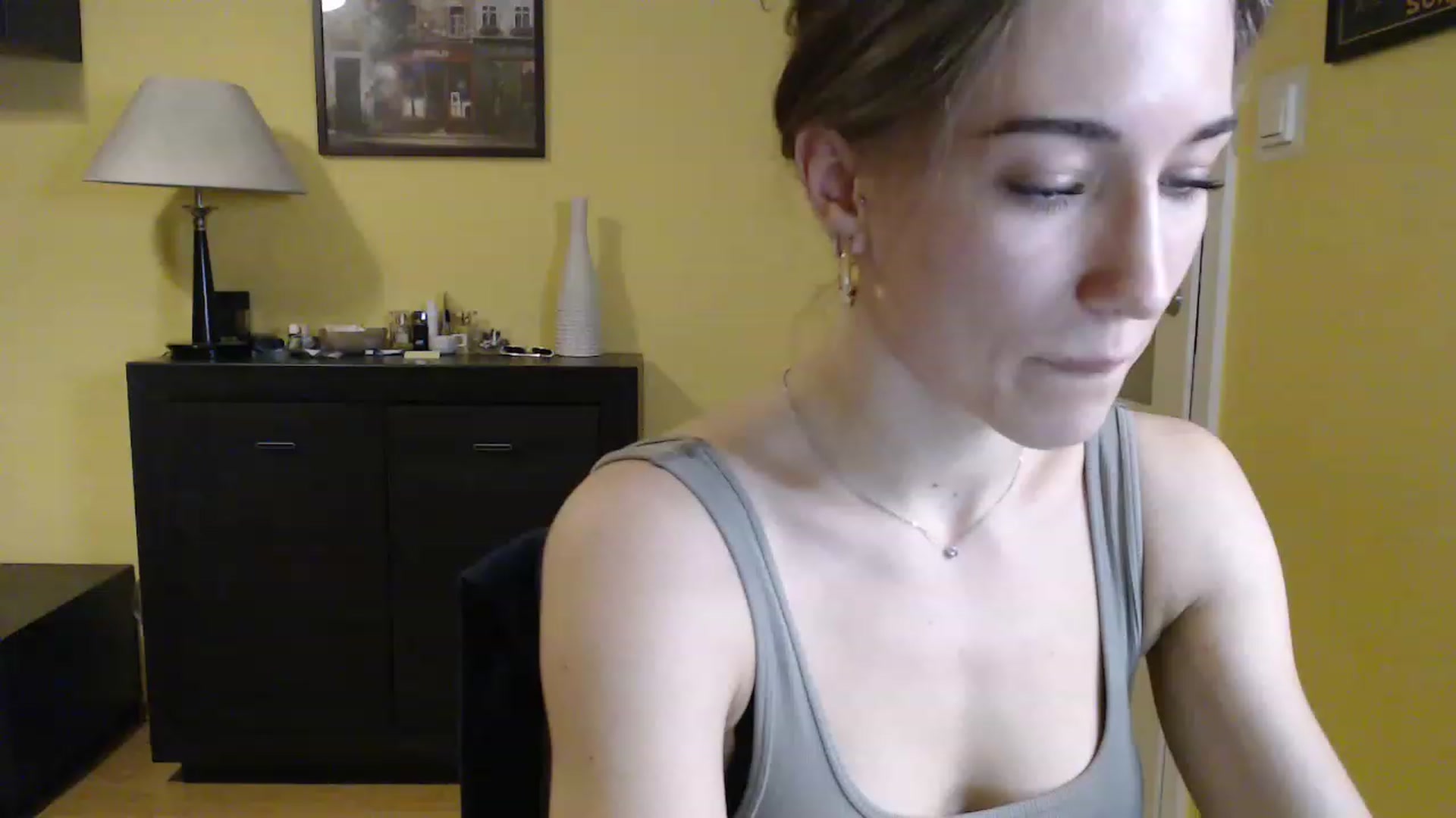 Gallery image thumbnail from GalaxyAnisia's myfreecams stream on, 12/23/2022, 15:22 image 20 of 20