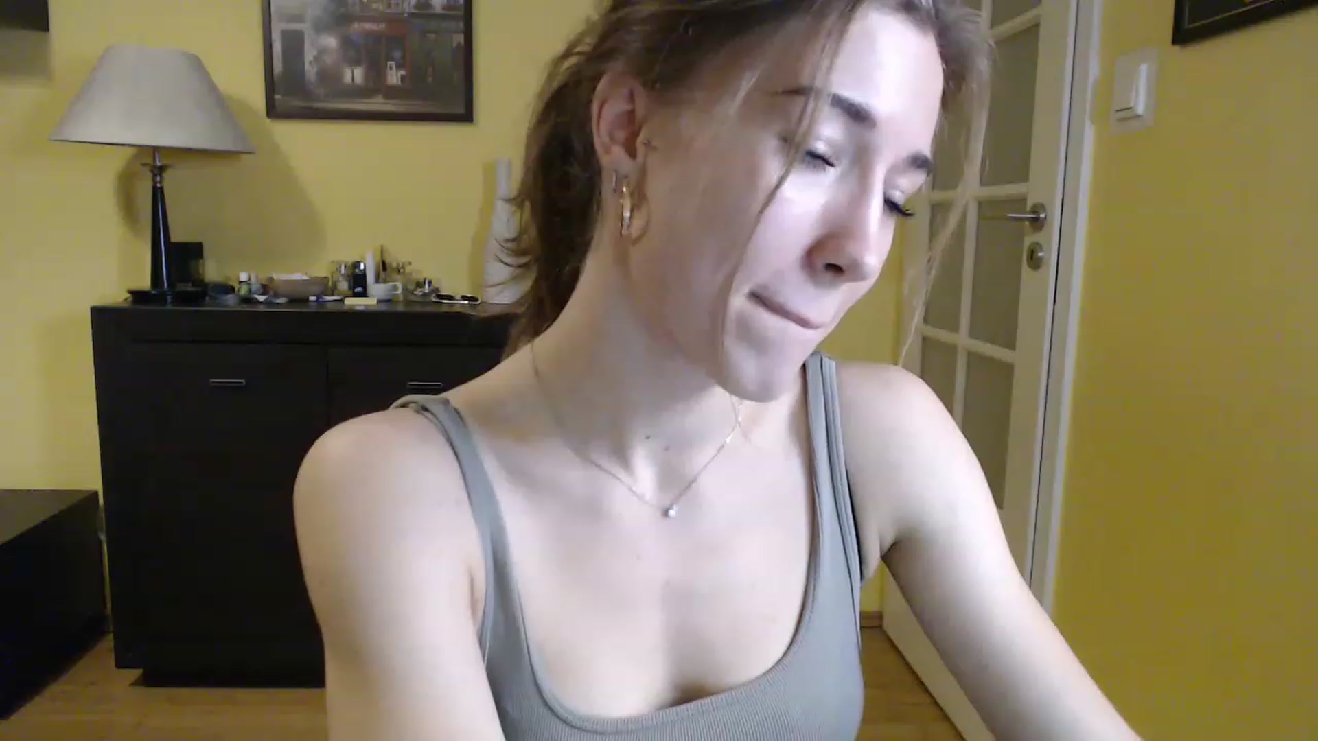 Gallery image thumbnail from GalaxyAnisia's myfreecams stream on, 12/23/2022, 15:56 image 10 of 20