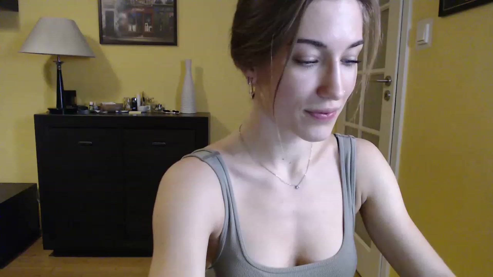 Gallery image thumbnail from GalaxyAnisia's myfreecams stream on, 12/23/2022, 15:56 image 1 of 20