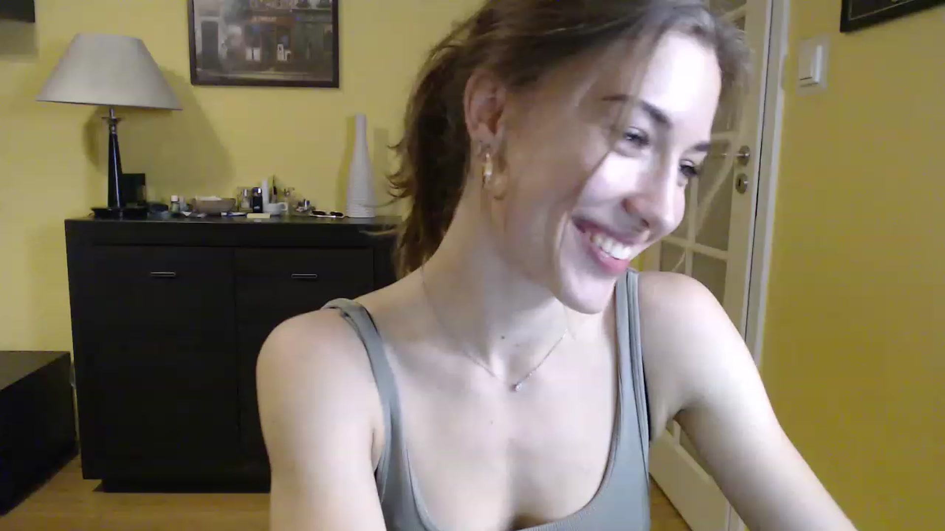 Gallery image thumbnail from GalaxyAnisia's myfreecams stream on, 12/23/2022, 15:56 image 9 of 20