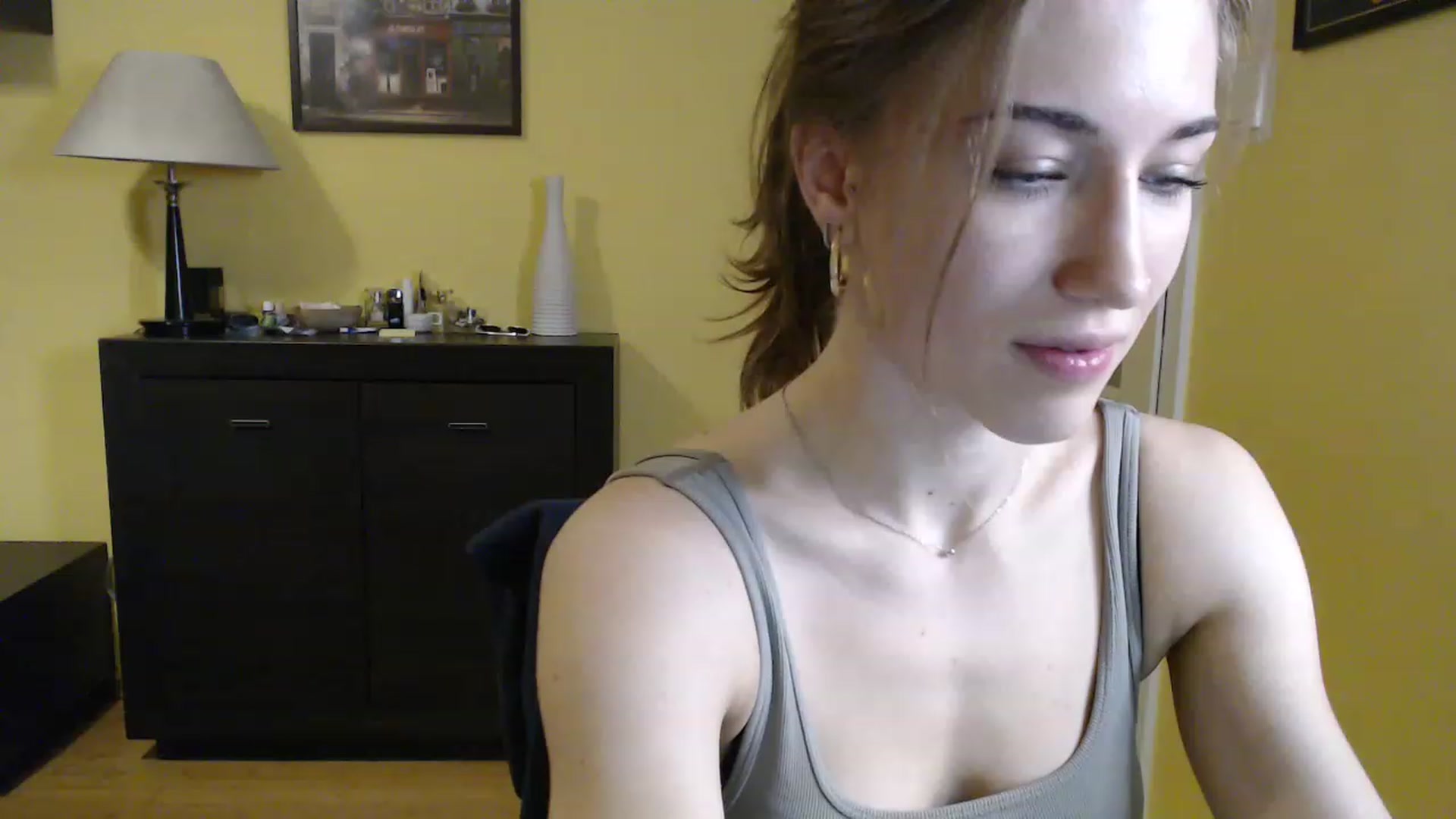 Gallery image thumbnail from GalaxyAnisia's myfreecams stream on, 12/23/2022, 15:56 image 15 of 20