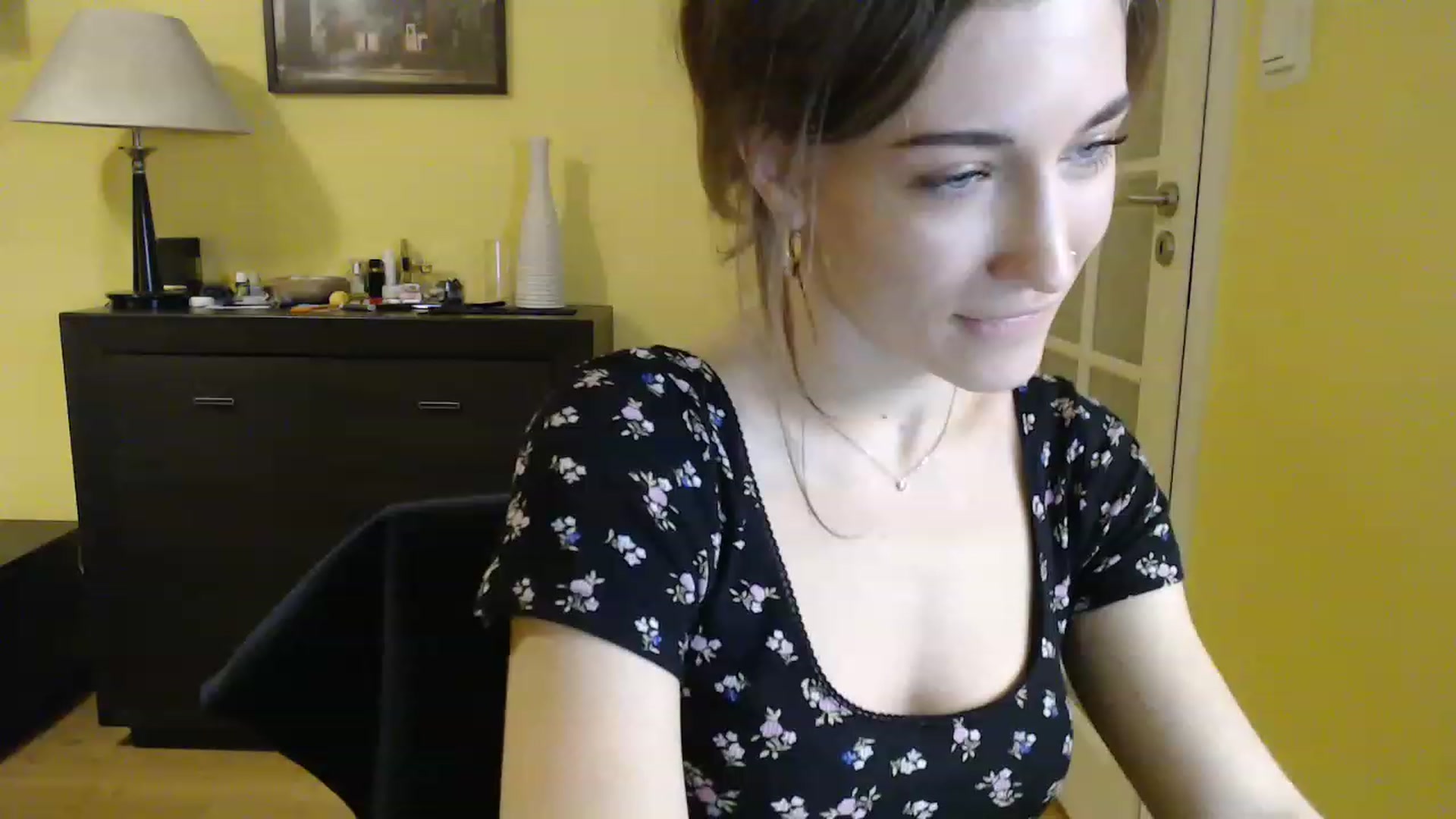 Gallery image thumbnail from GalaxyAnisia's myfreecams stream on, 12/26/2022, 21:37 image 2 of 20