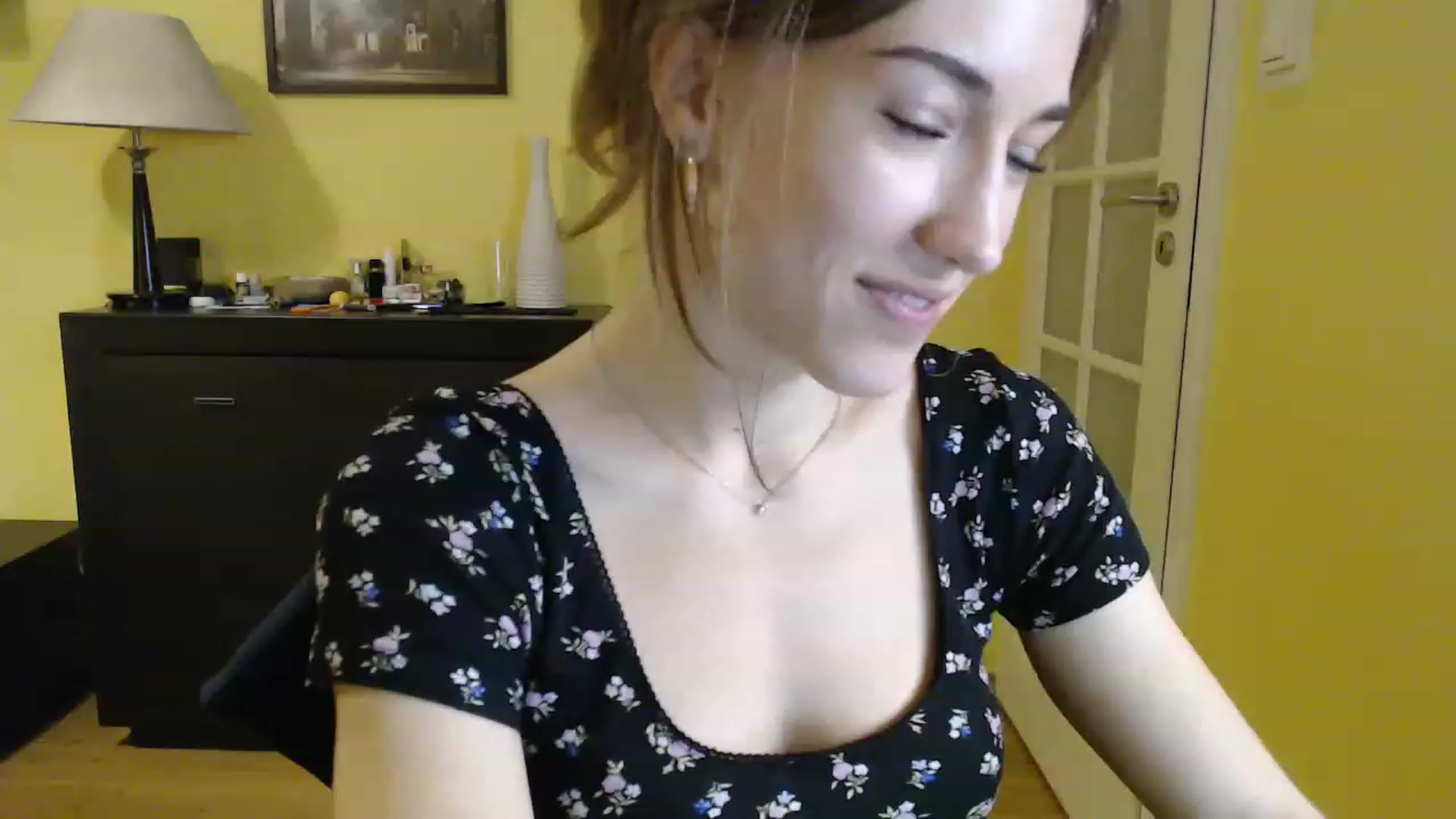Gallery image thumbnail from GalaxyAnisia's myfreecams stream on, 12/26/2022, 21:37 image 5 of 20