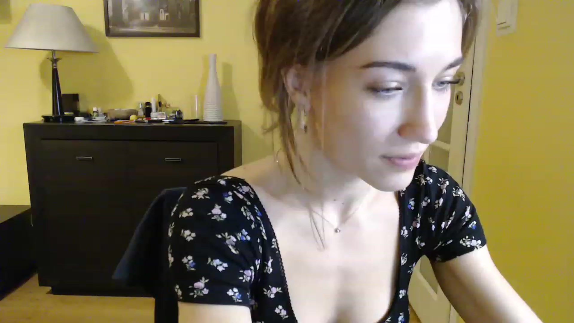 Gallery image thumbnail from GalaxyAnisia's myfreecams stream on, 12/26/2022, 21:37 image 11 of 20
