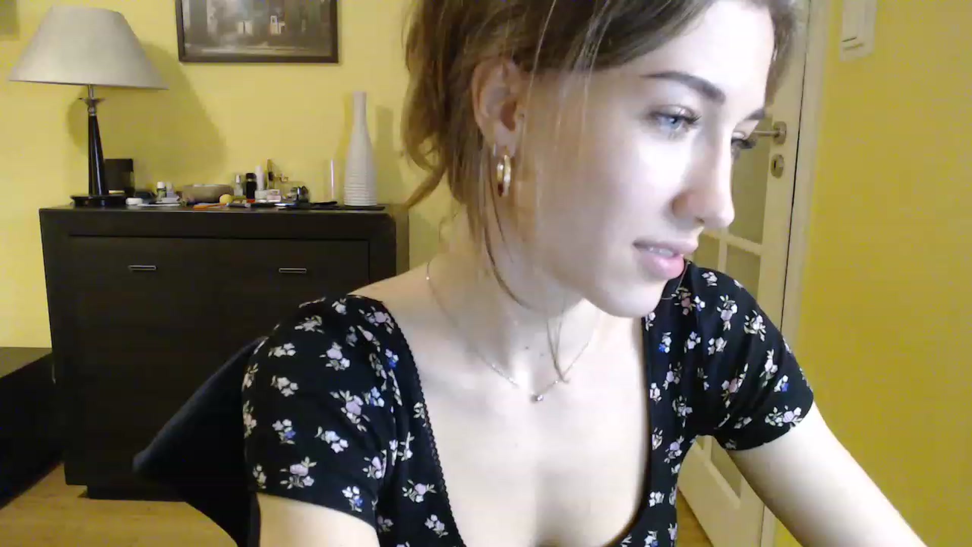 Gallery image thumbnail from GalaxyAnisia's myfreecams stream on, 12/26/2022, 21:37 image 4 of 20